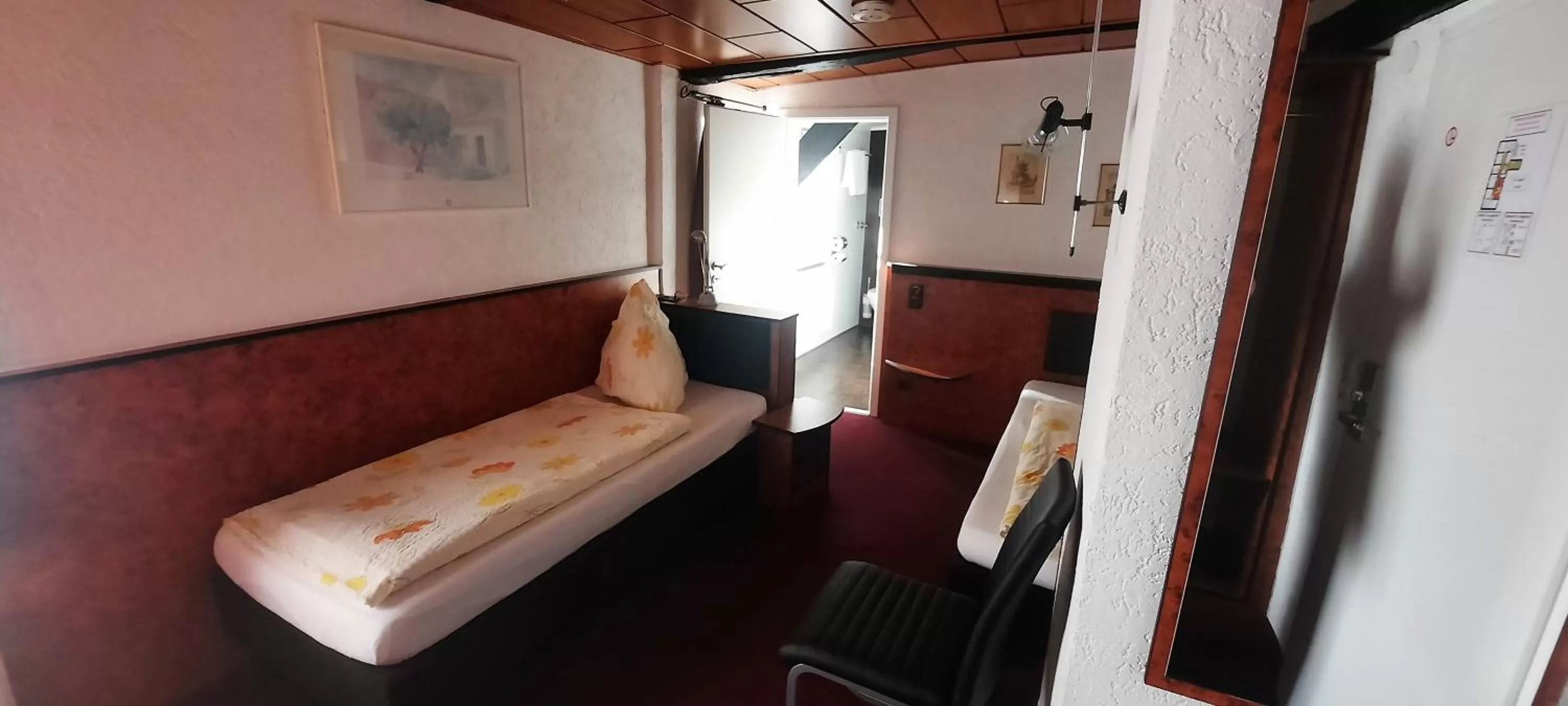 Bed in Hotel Corveyer Hof