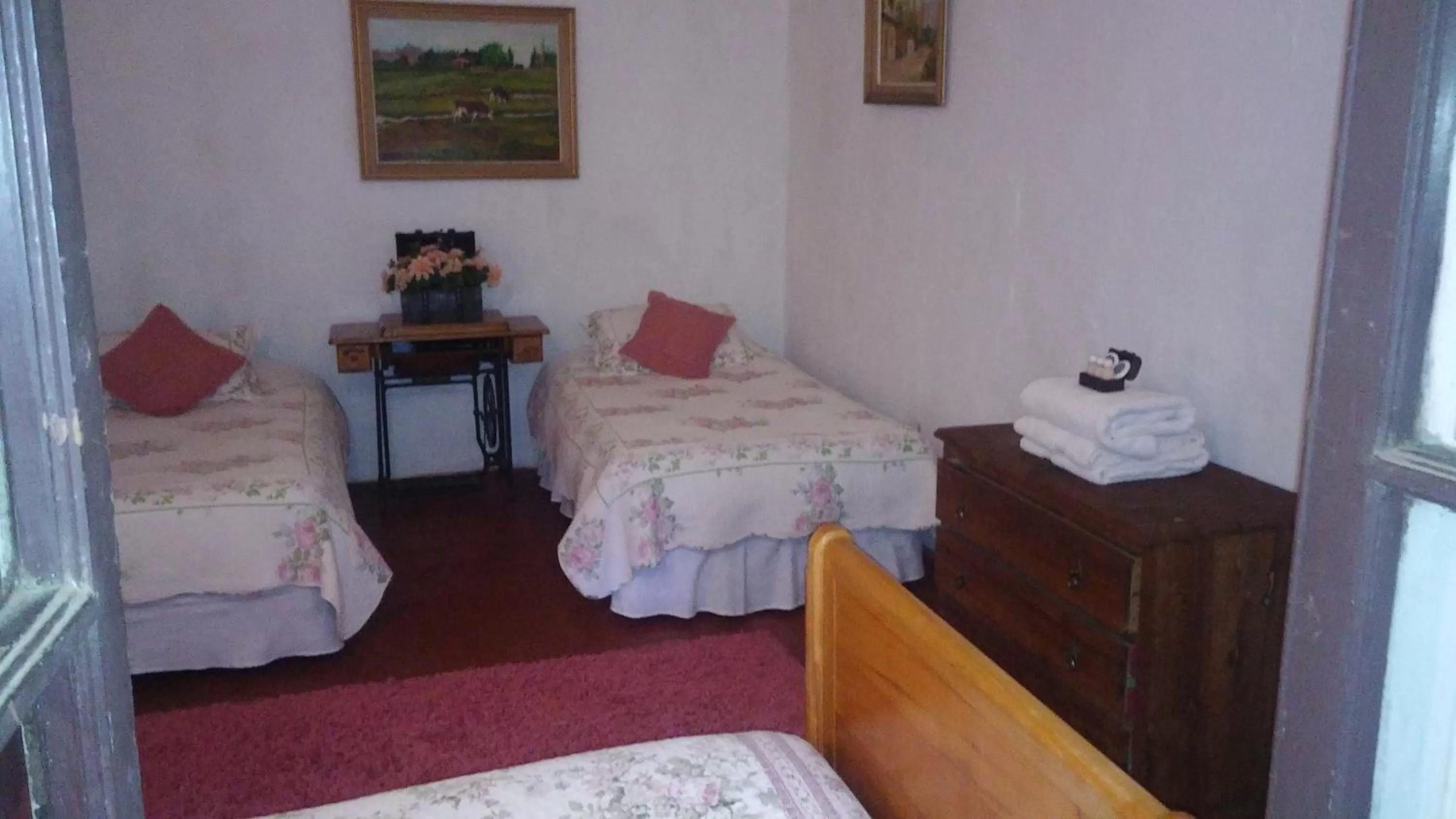 Photo of the whole room, Bed in La Casa de Adobe Natural y Más