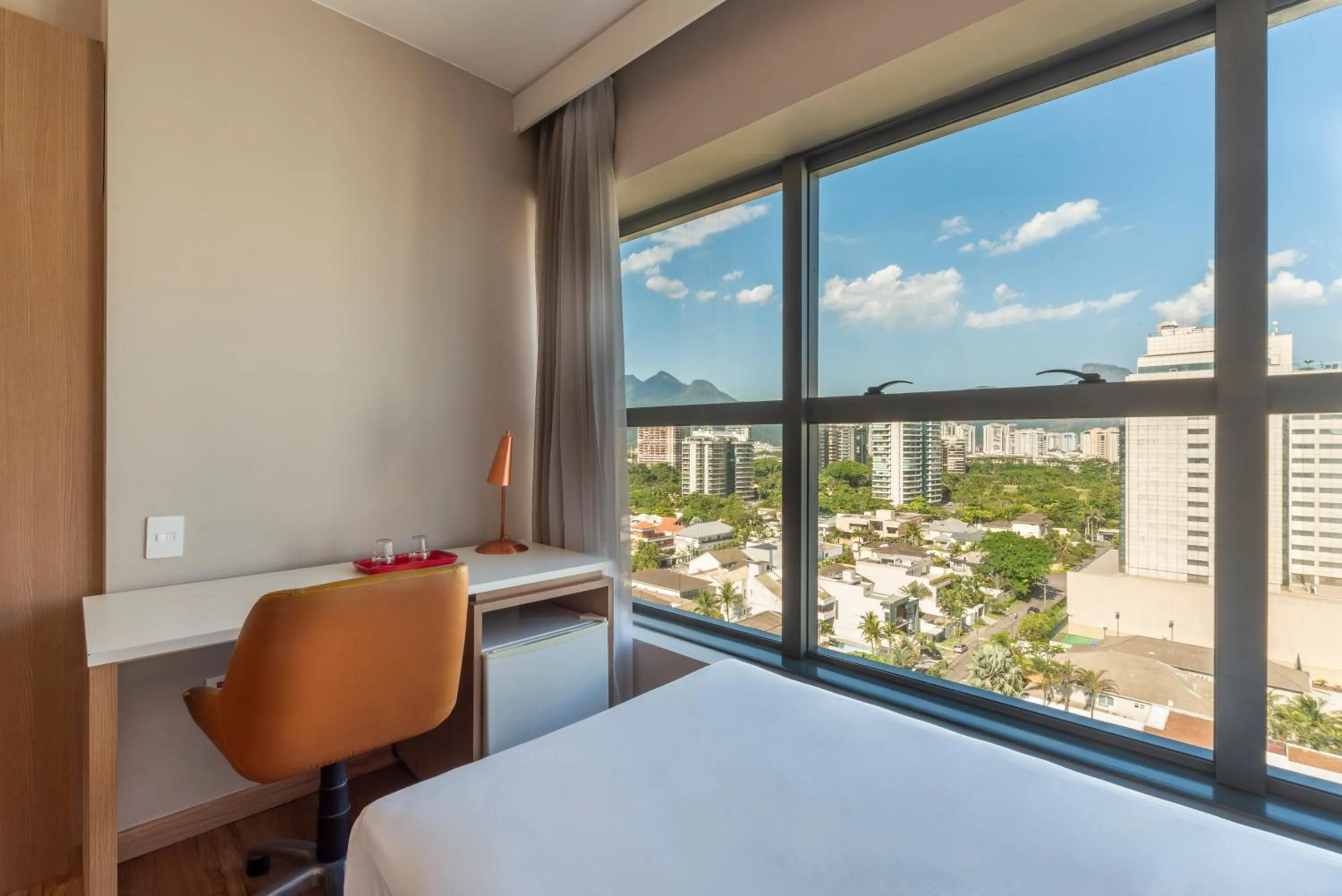 View (from property/room), Bed in Laghetto Stilo Barra