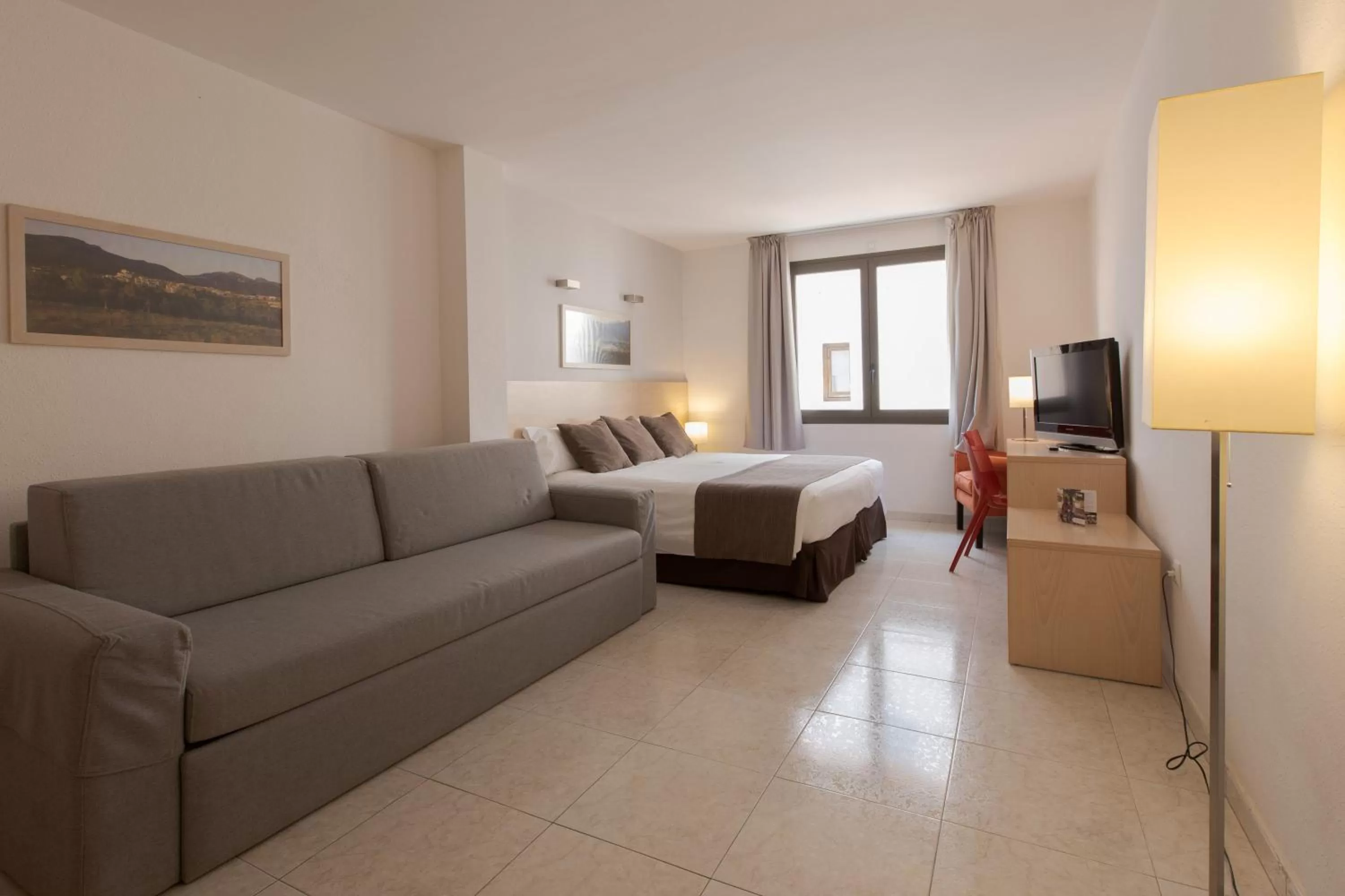 Photo of the whole room in Hotel Alta Garrotxa