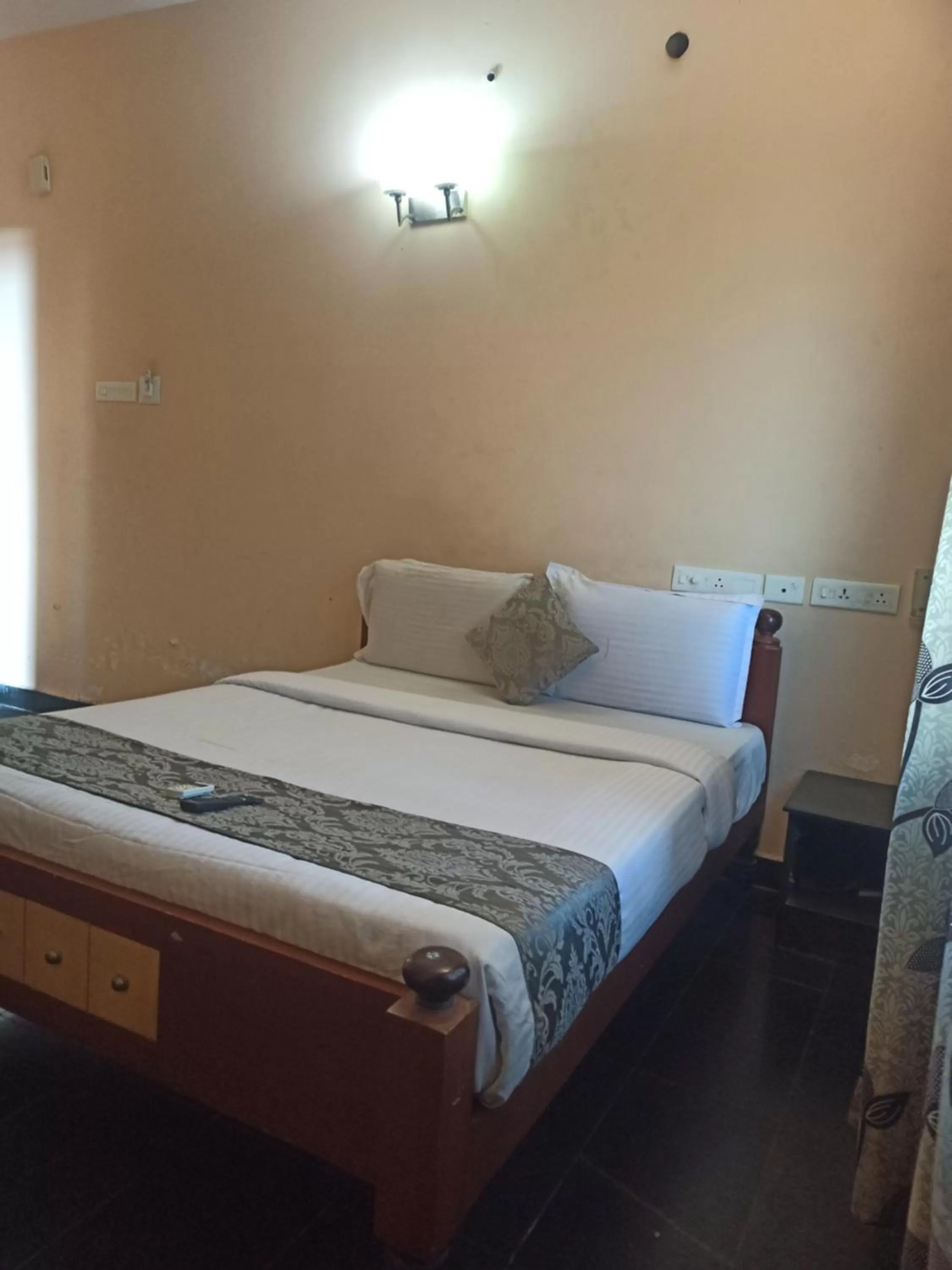 Bed in Le Grace Apollo