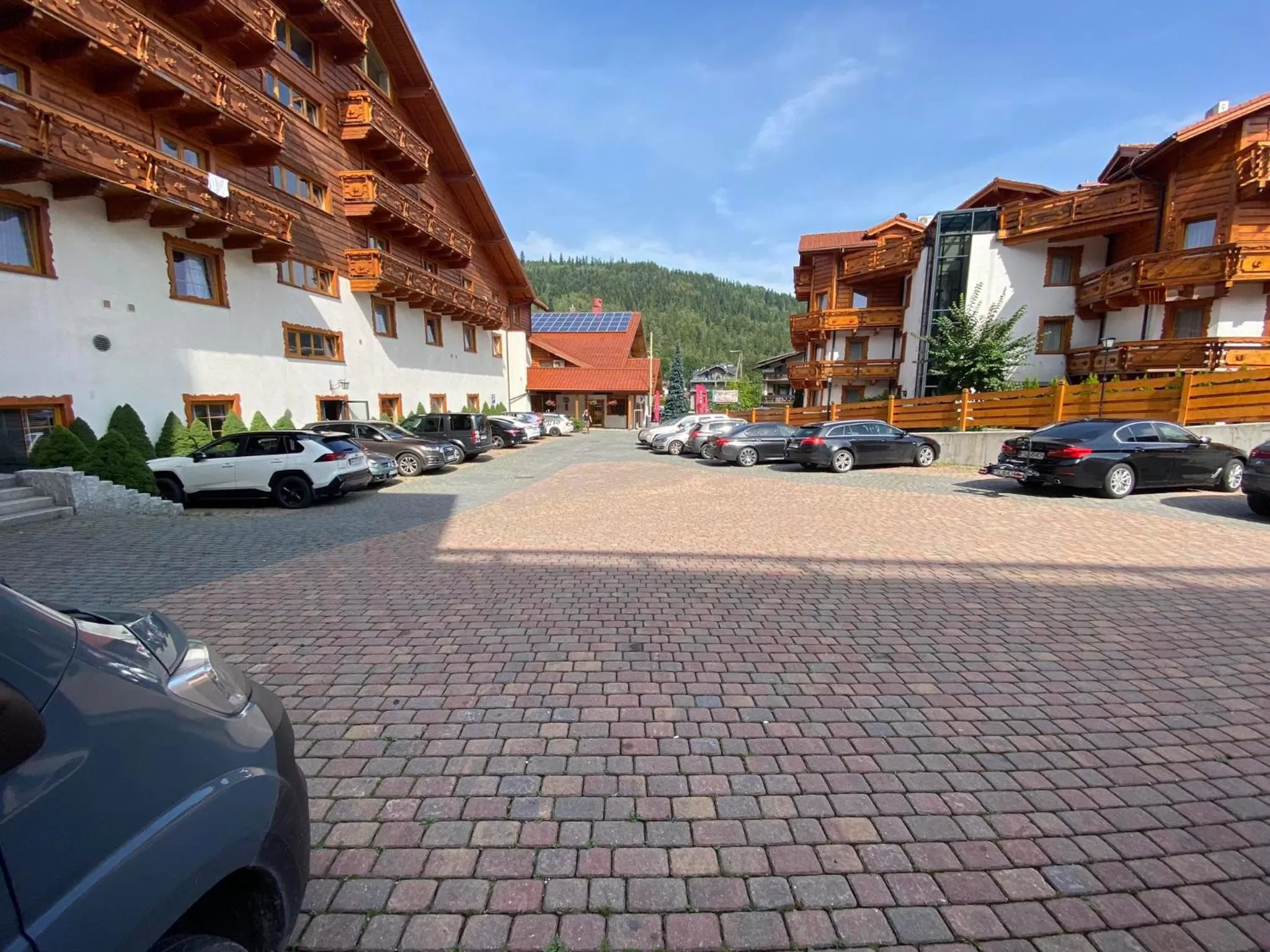 Parking in Hotel META Resort & Vine SPA