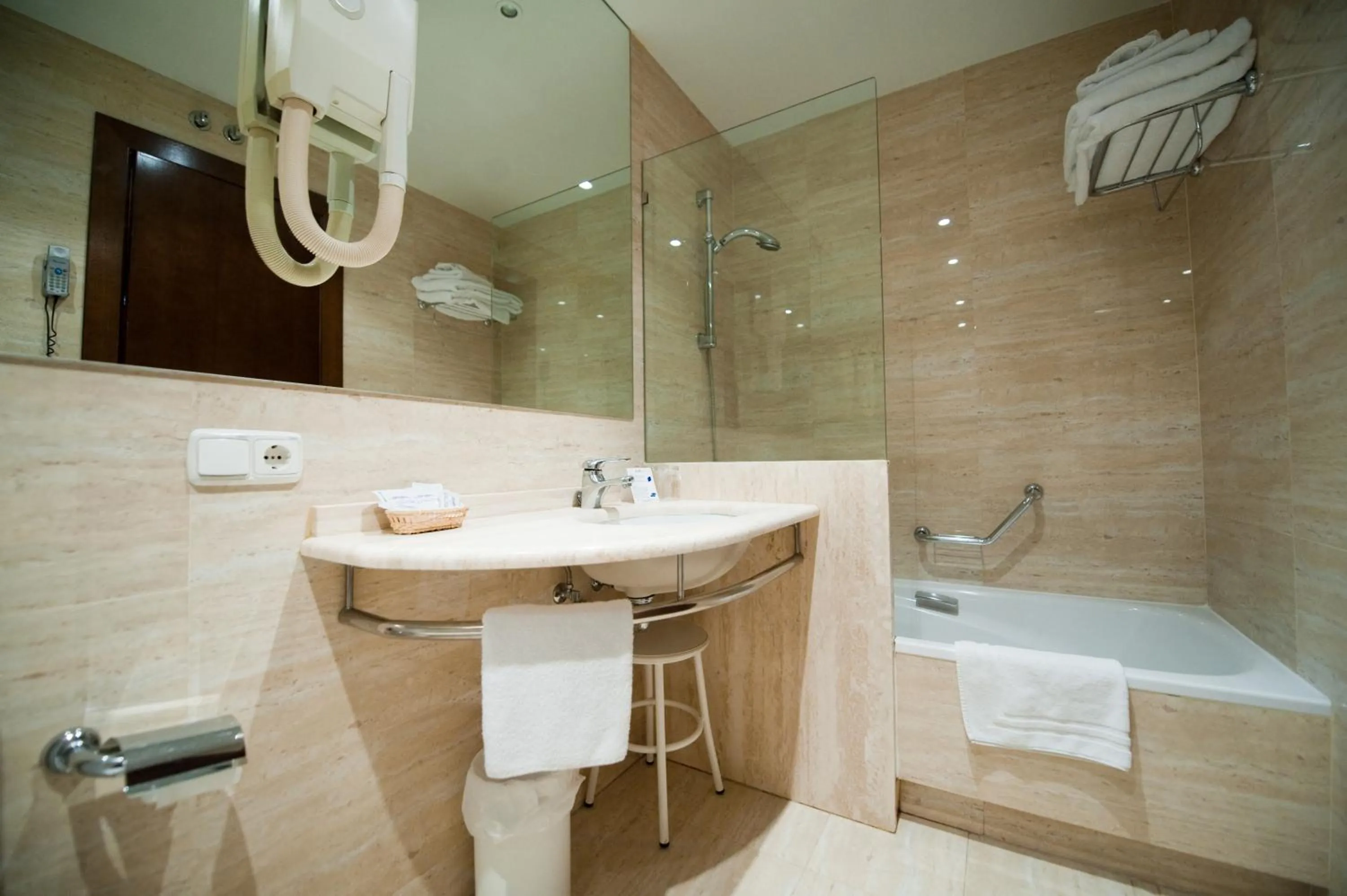 Bathroom in Hotel Cordón