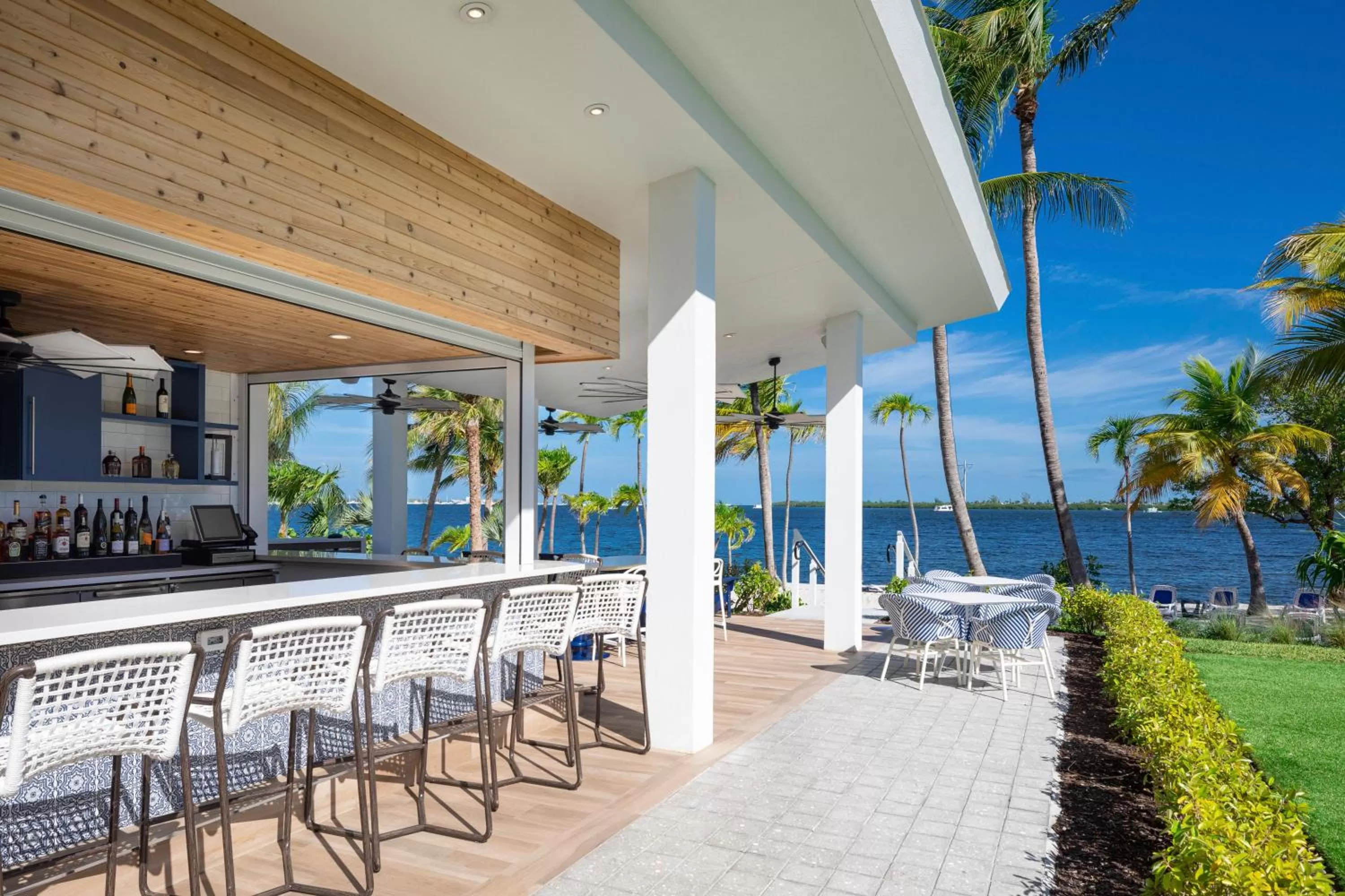 Lounge or bar in The Capitana Key West