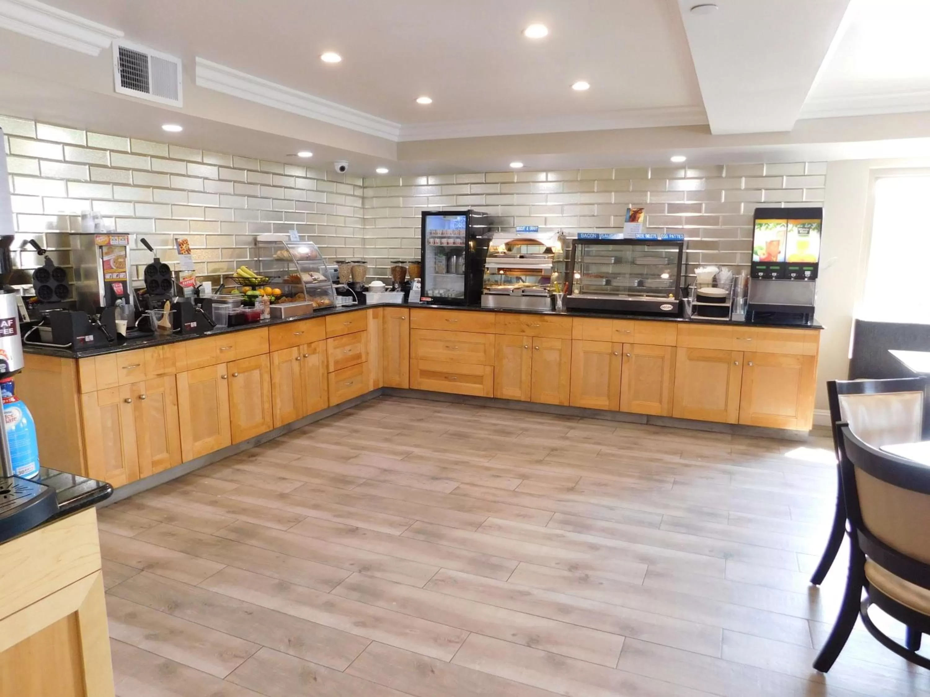 Restaurant/places to eat in Best Western Plus - Anaheim Orange County Hotel