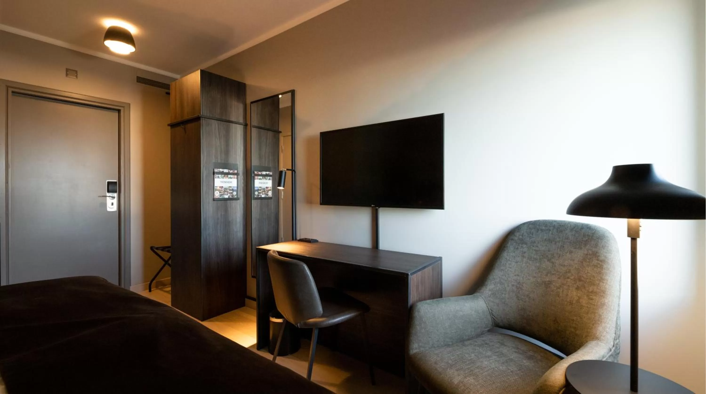 TV and multimedia in Quality Hotel Panorama