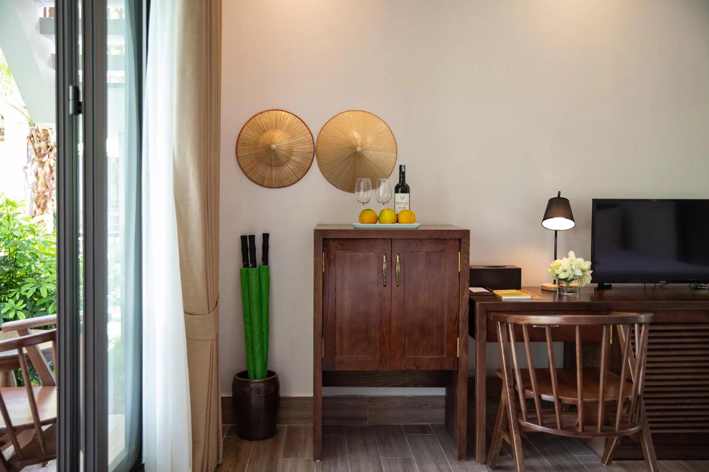 Communal lounge/ TV room in Bai Dinh Riverside Resort & Spa