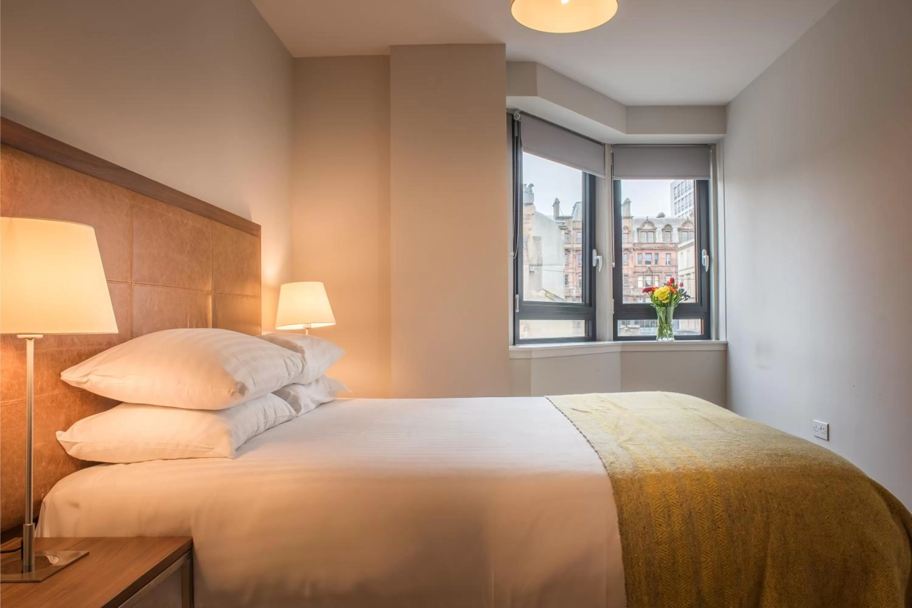 Bedroom, Bed in PREMIER SUITES PLUS Glasgow Bath Street