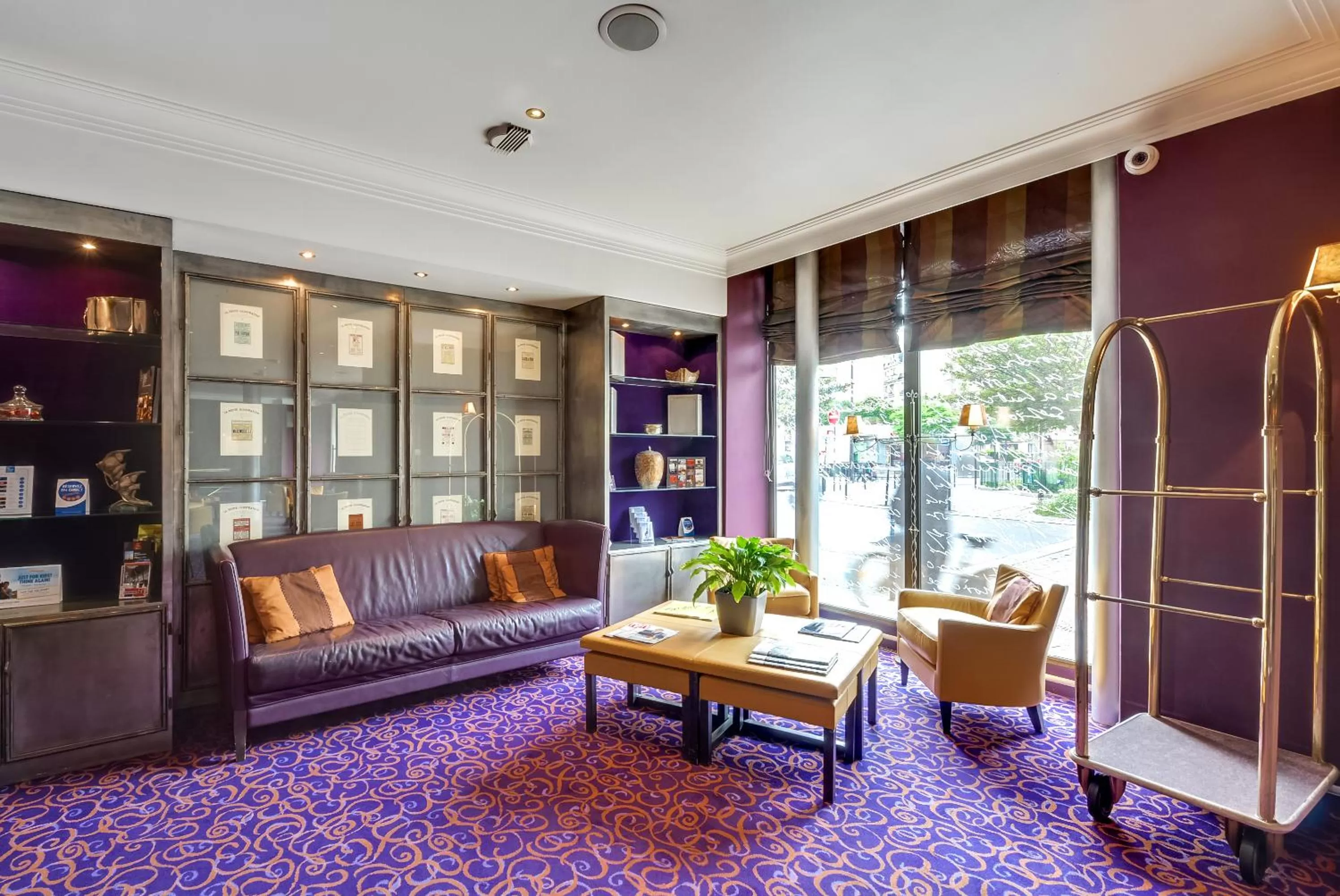 Lobby or reception in Villa Lutèce Port Royal