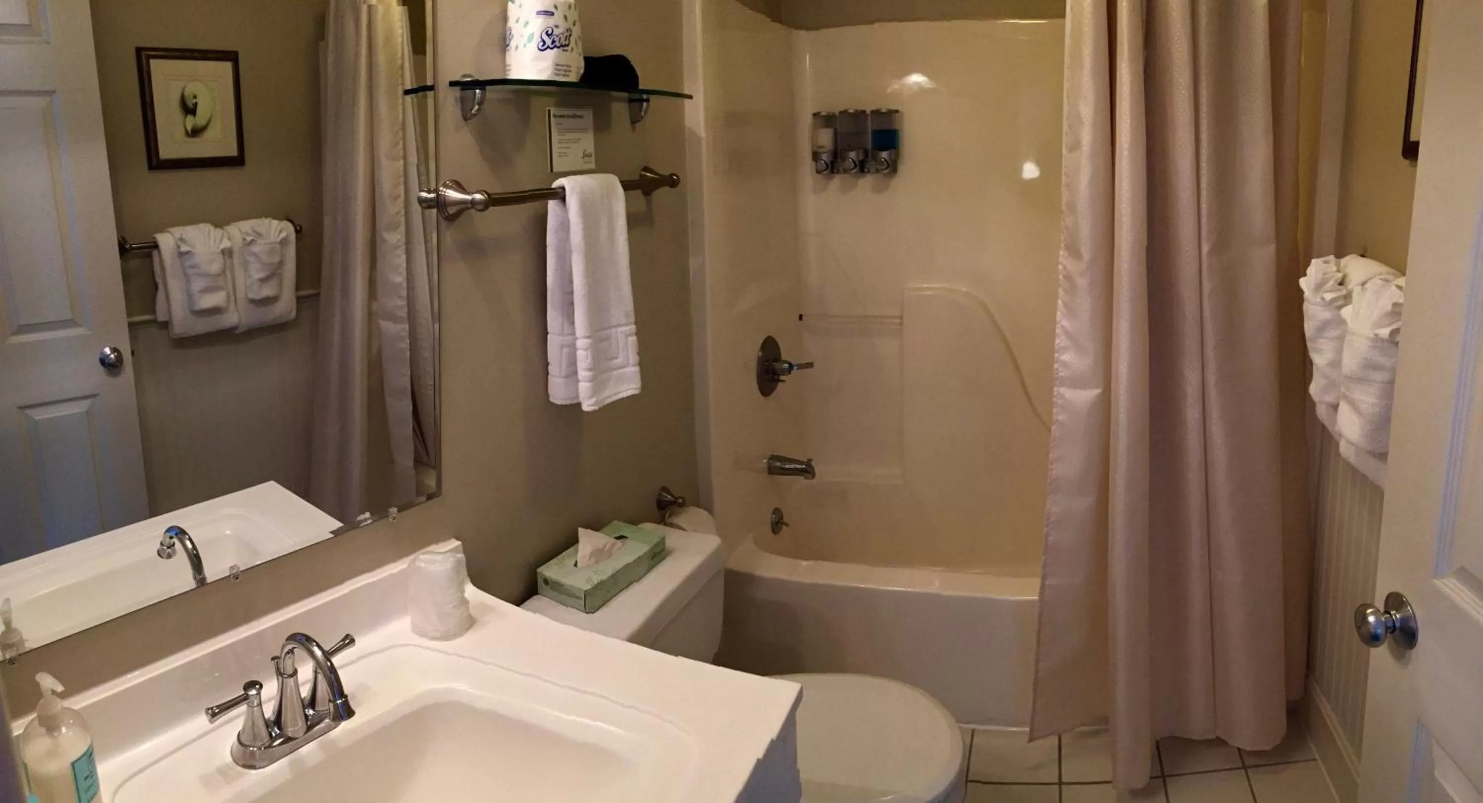 Bathroom in Pilgrim House