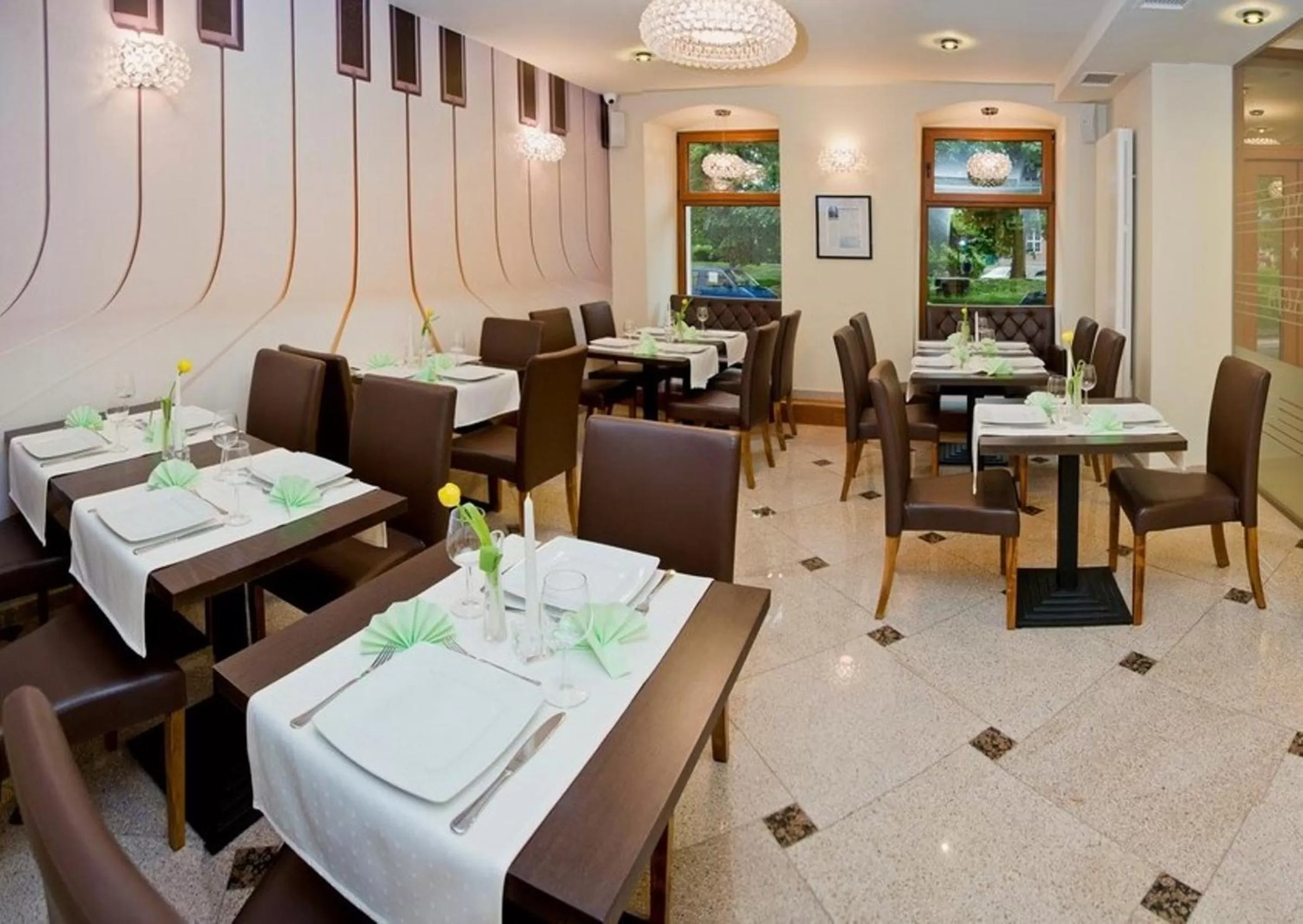 Restaurant/places to eat in Hotel Fryderyk