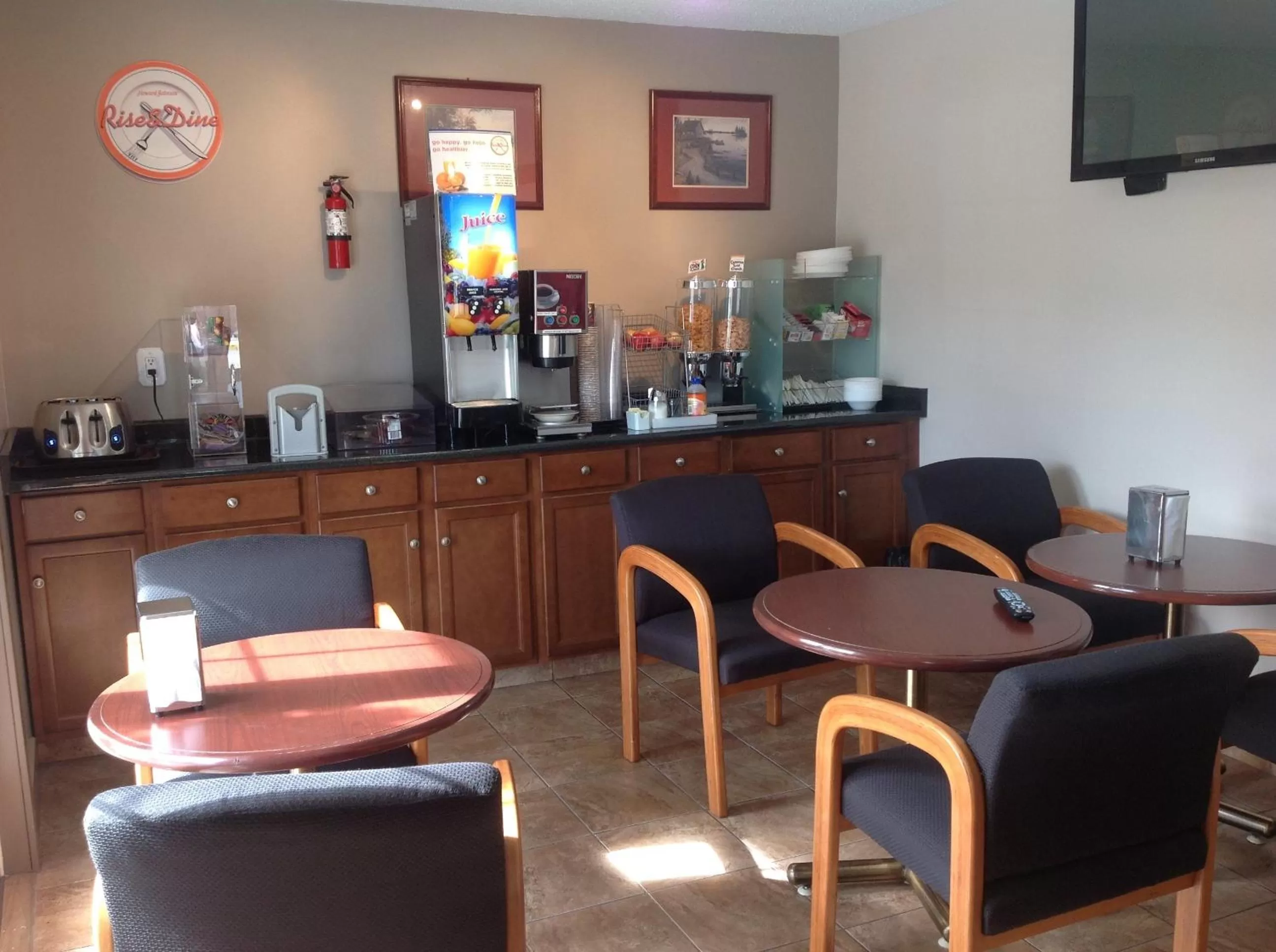 Restaurant/places to eat in Canadas Best Value Inn & Suites-Vernon