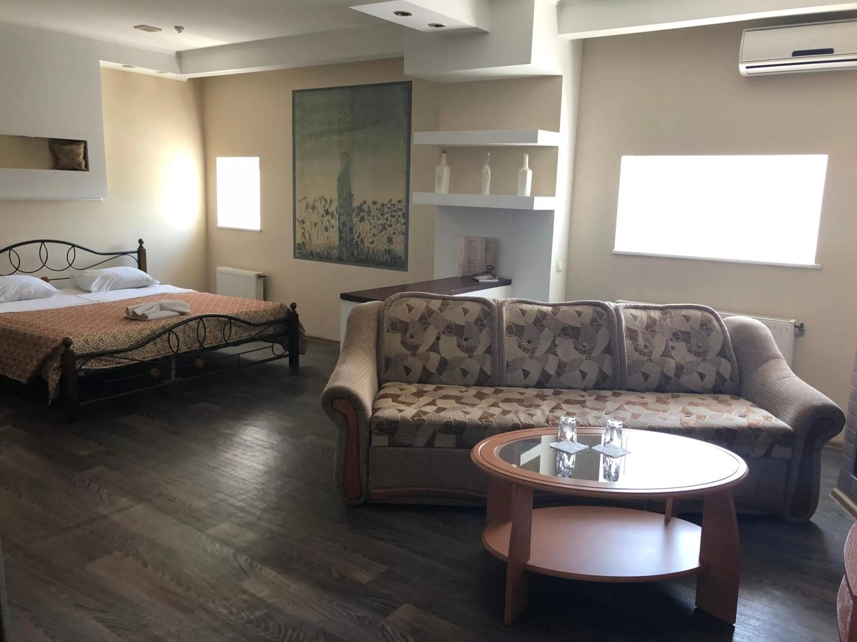 Bed in Hotel and Entertaiment Complex Vlada