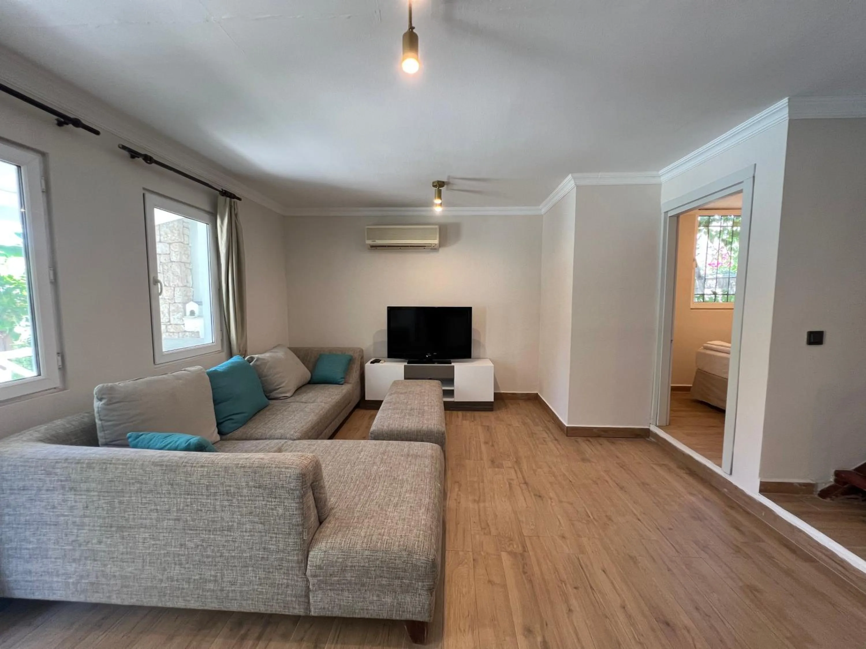 Living room in Moonshine Hotel & Suites