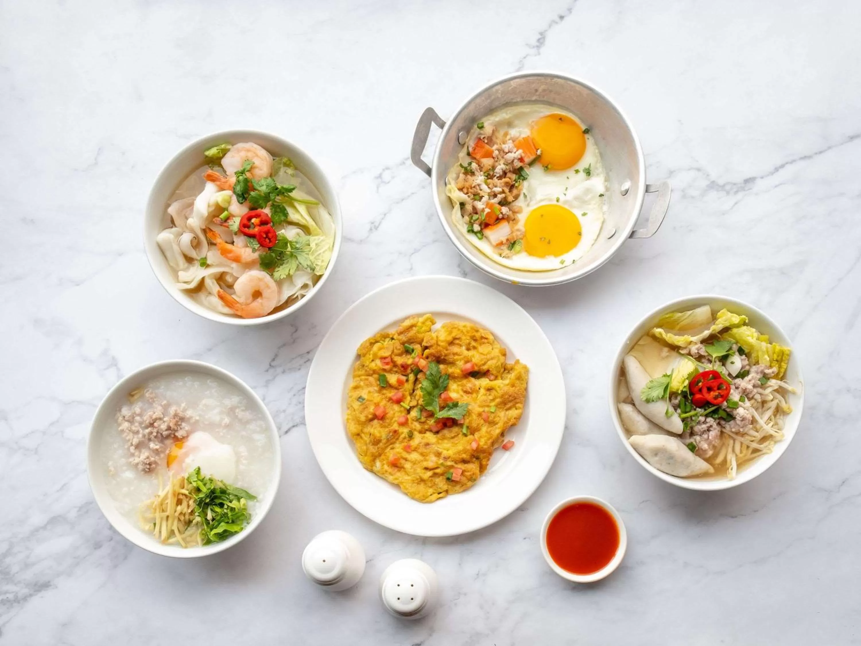 Restaurant/places to eat in Swissotel Bangkok Ratchada