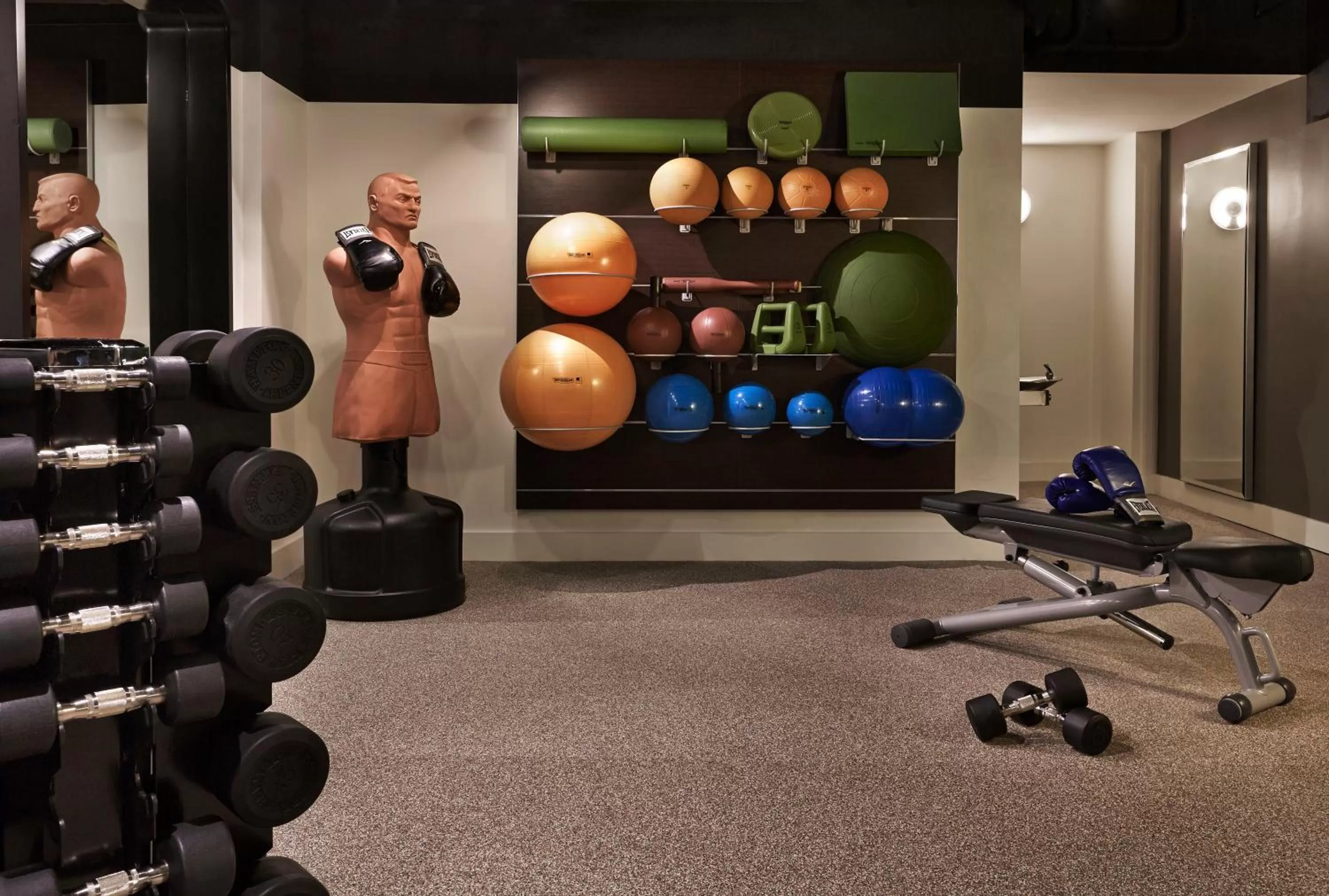 Fitness centre/facilities in Hotel Zetta San Francisco