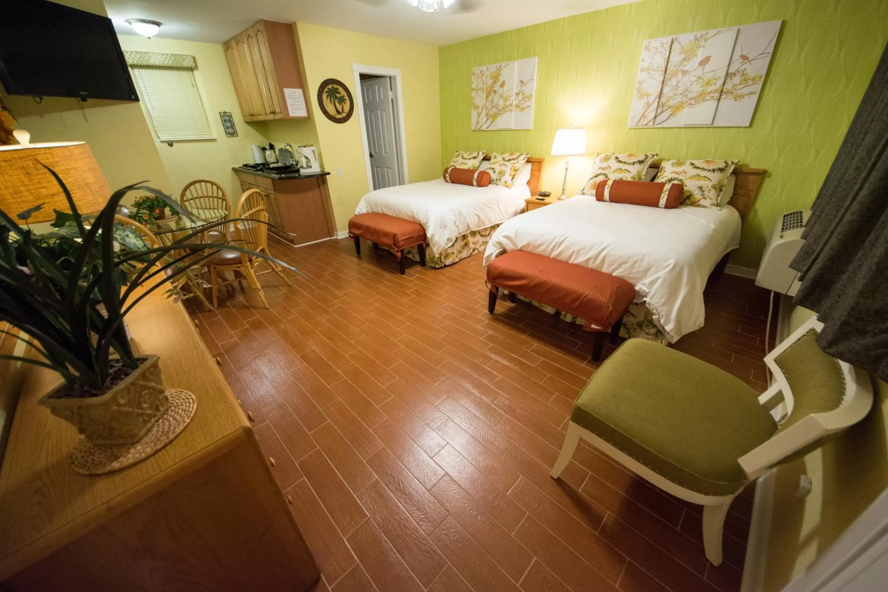 Two Double Bed Studio in Camelot Beach Suites