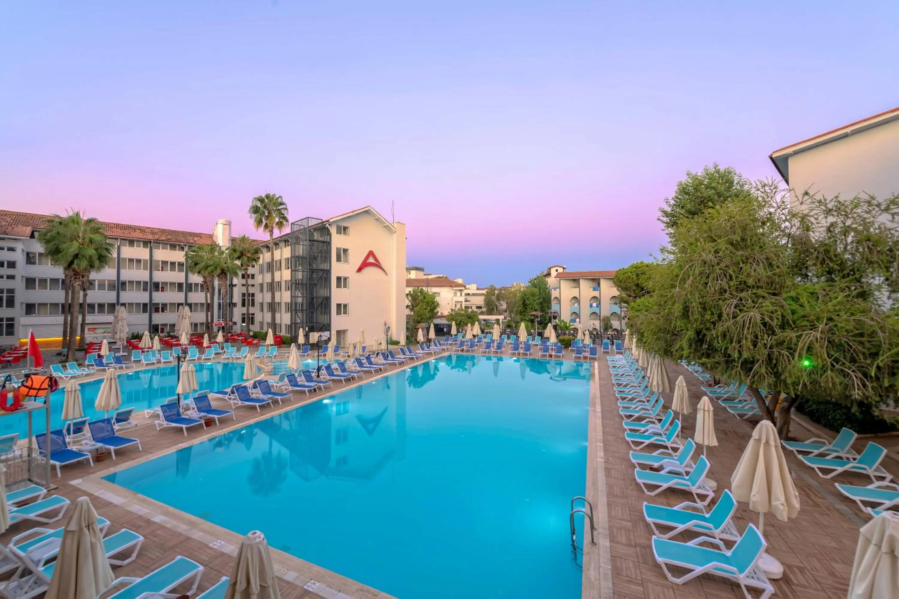 Swimming pool in Armas Bella Sun