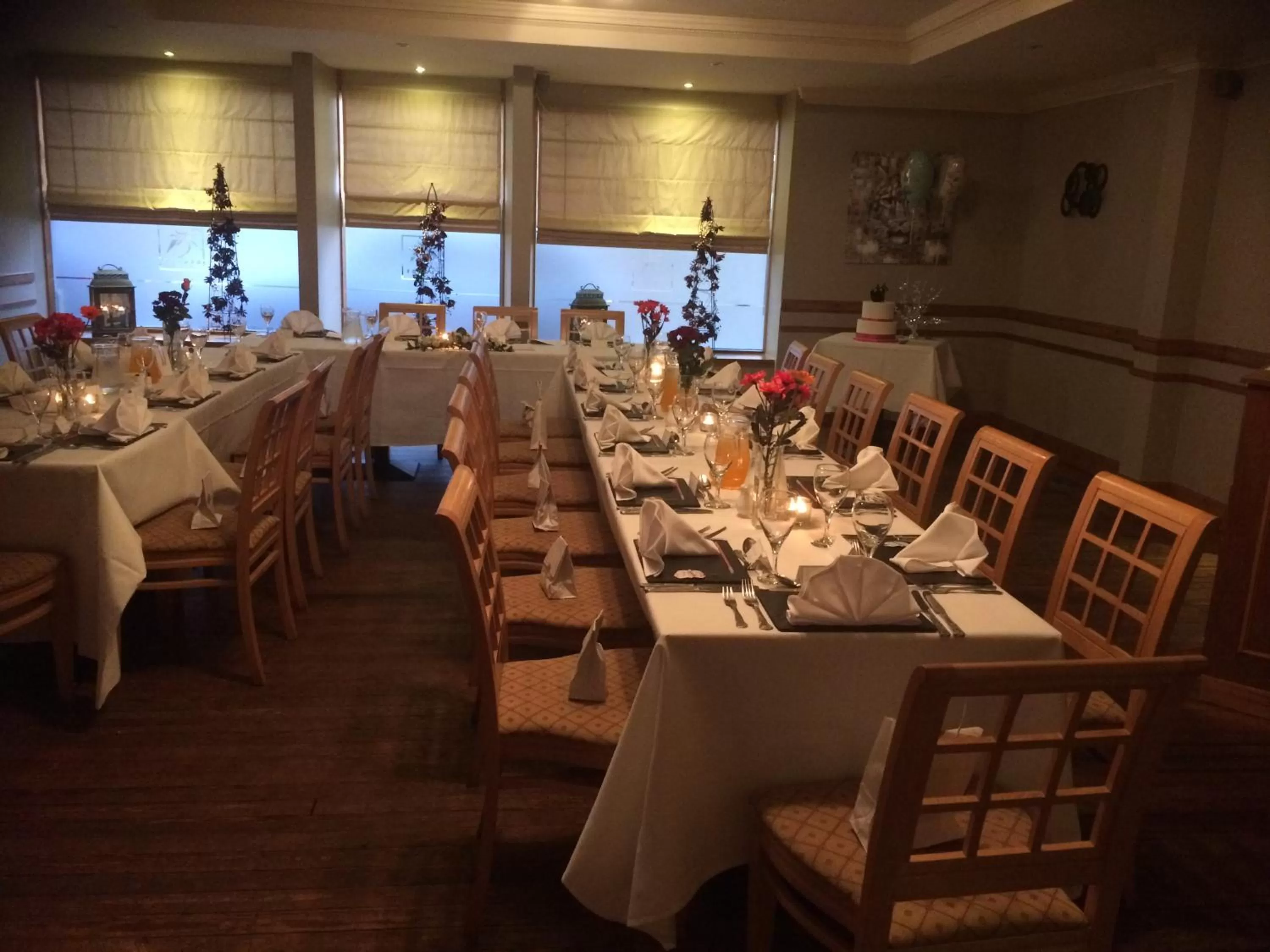 Restaurant/places to eat in The George Hotel