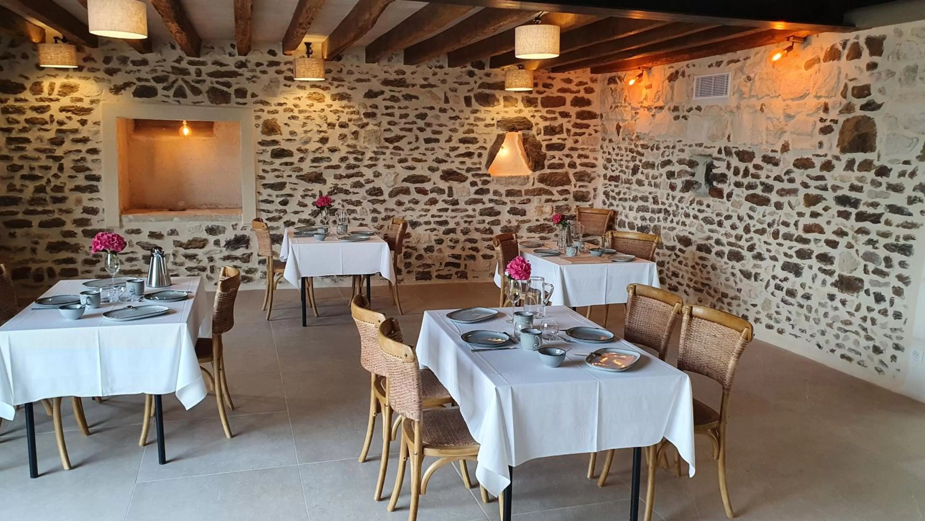 Restaurant/Places to Eat in MAISON FLEURIET