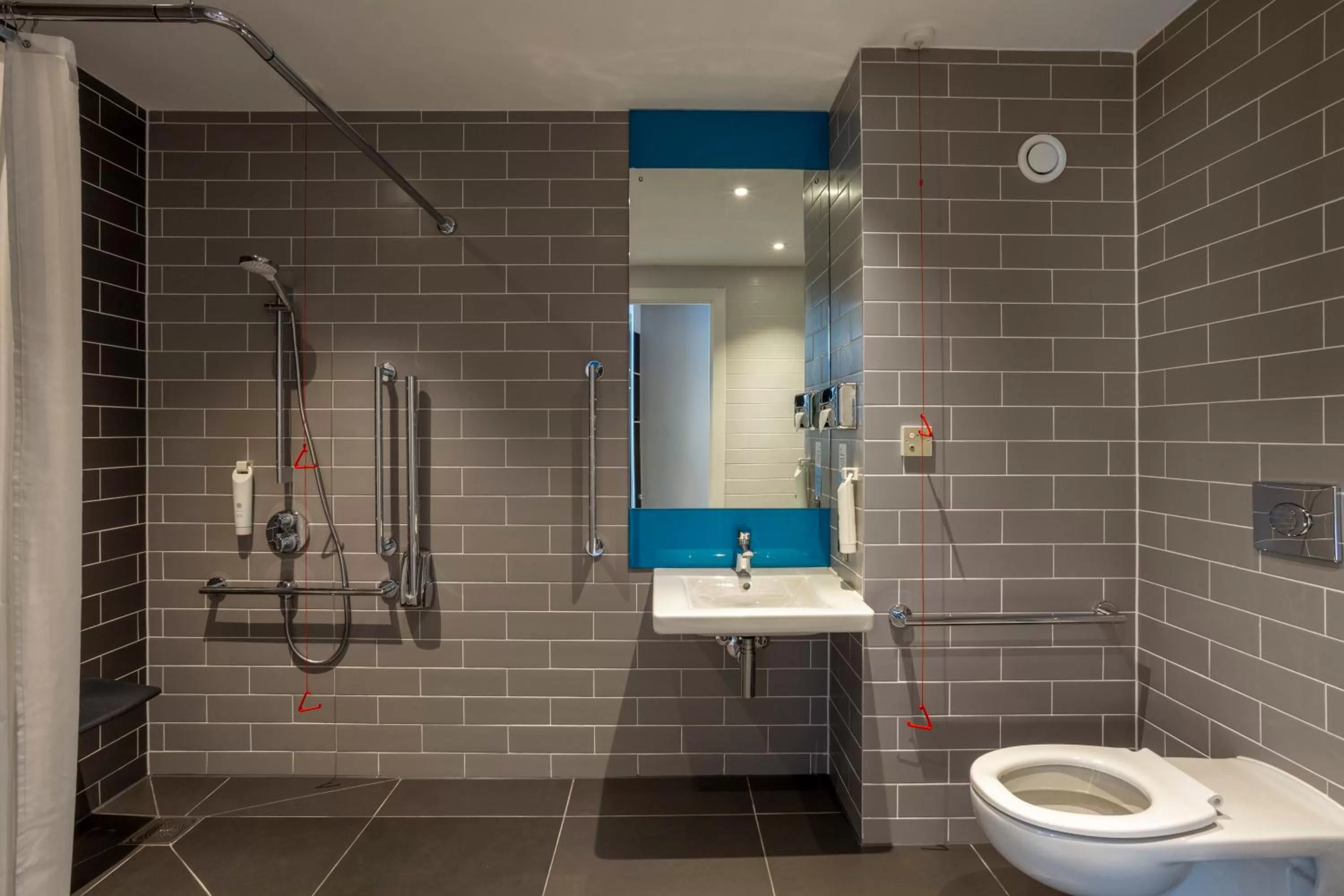 Bathroom in Holiday Inn Express - Barrow-in-Furness & South Lakes by IHG