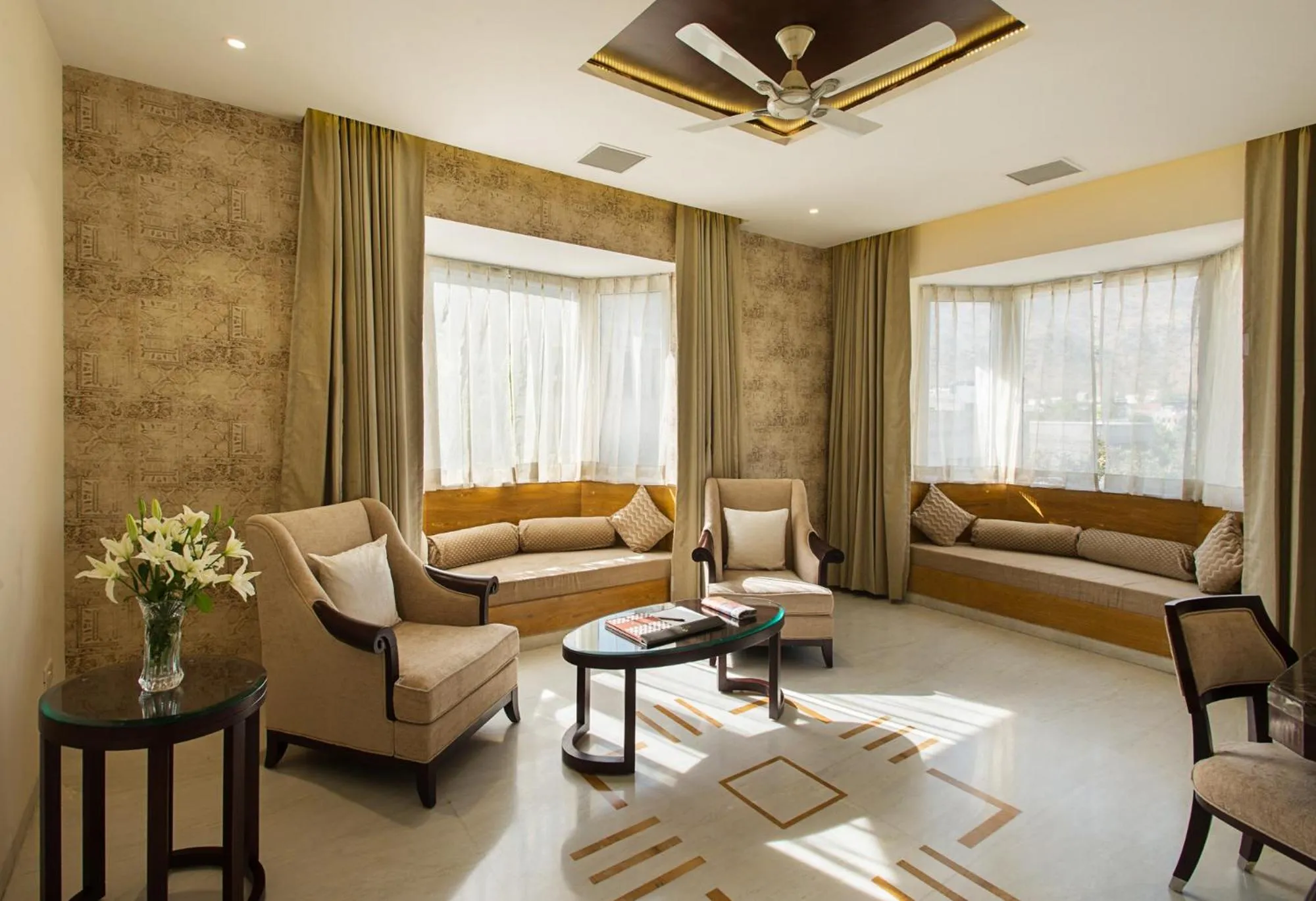 Living room in KK Royal Hotel & Convention Centre