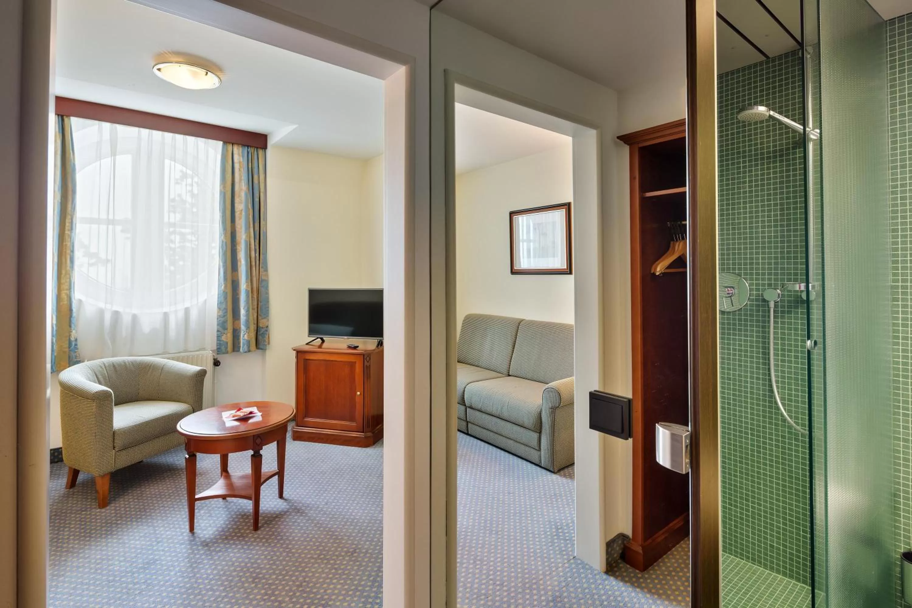 Photo of the whole room in Austria Trend Hotel Schloss Wilhelminenberg Wien