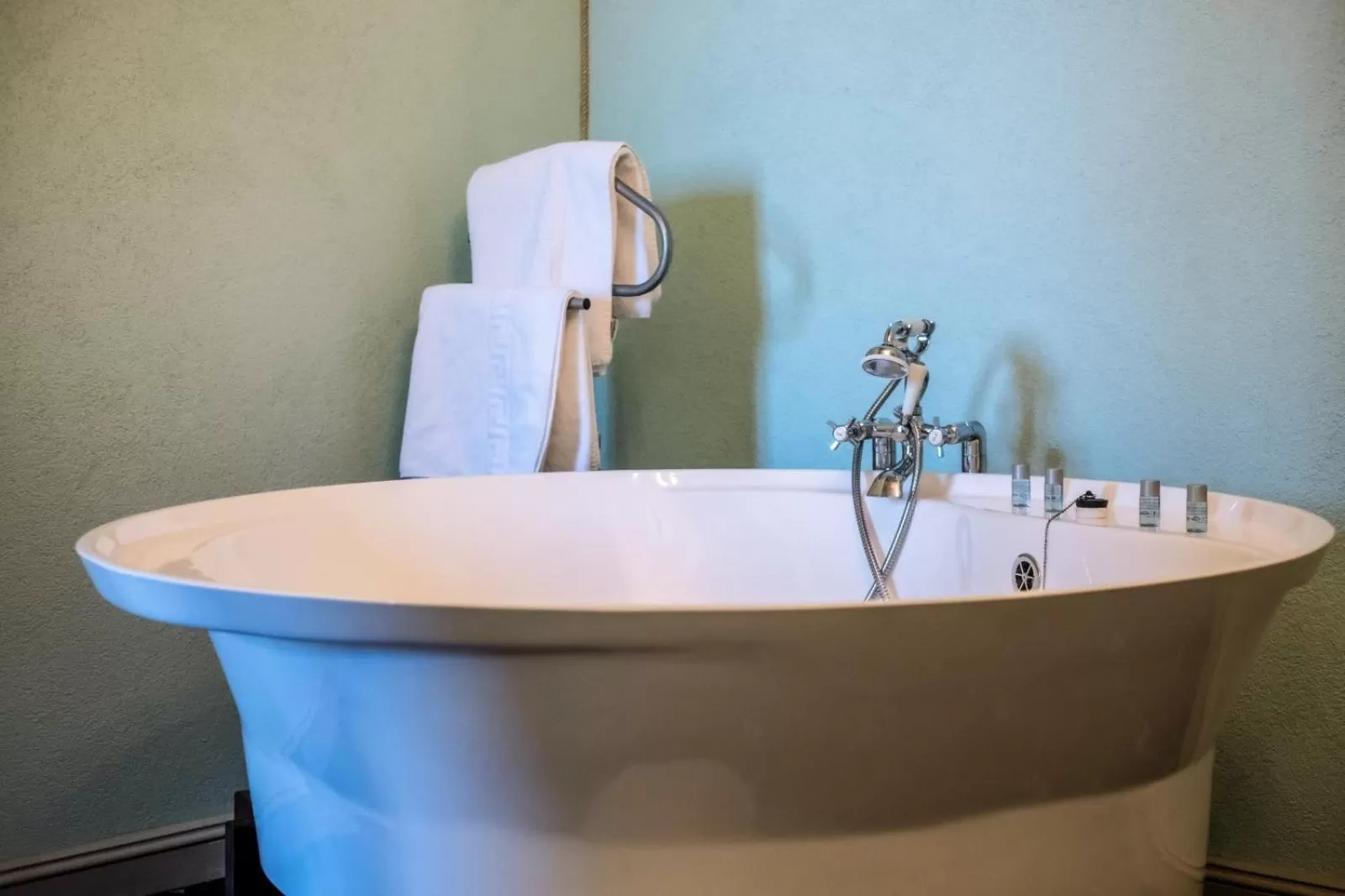 Living room in JMR Royal -Luxury Rooms & Private Sauna