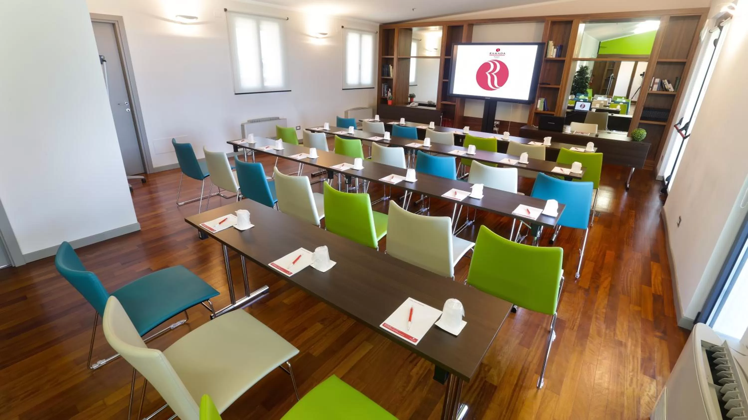 Business facilities in Ramada Plaza by Wyndham Milano