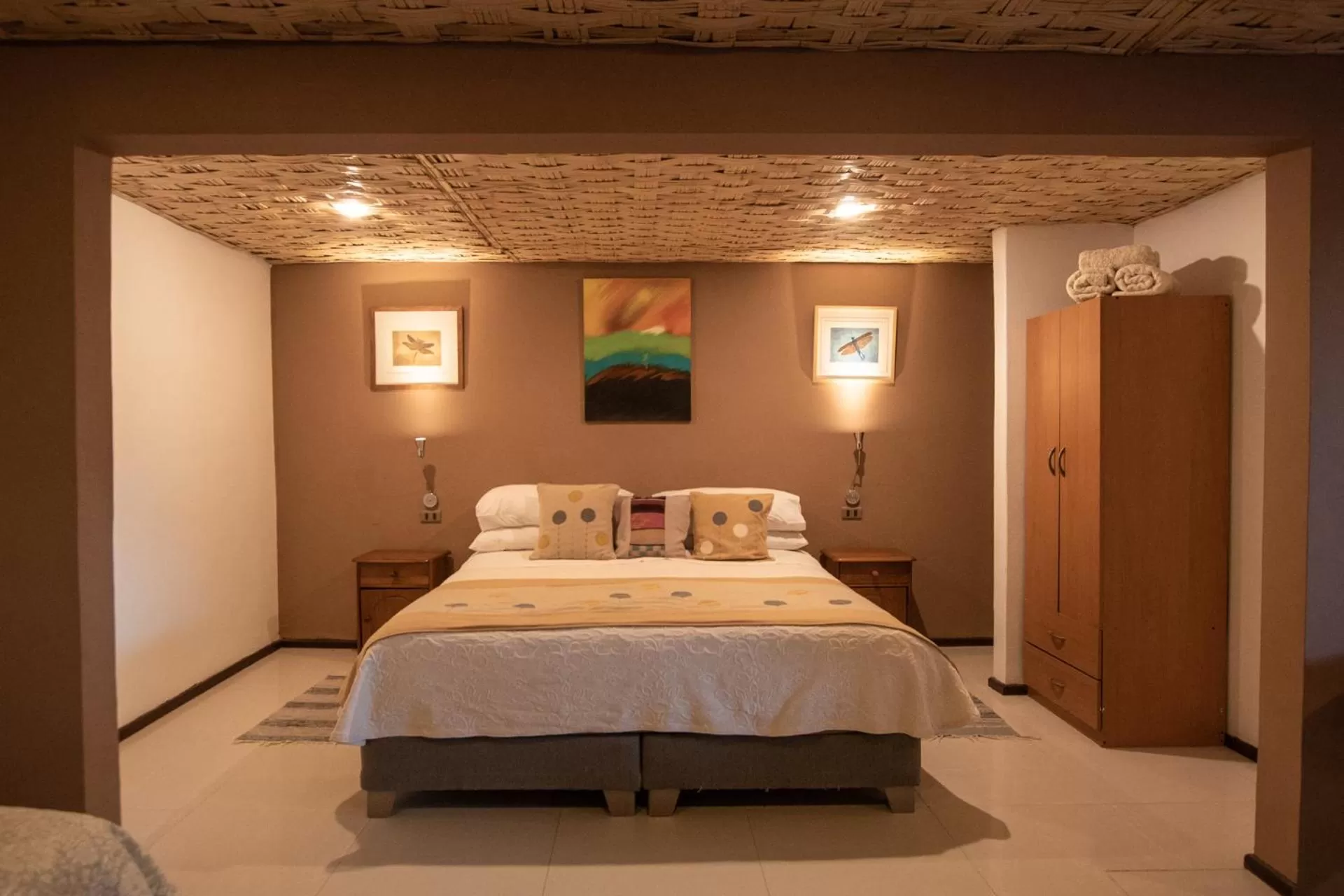 Bed in Hotel Pat'ta Hoiri