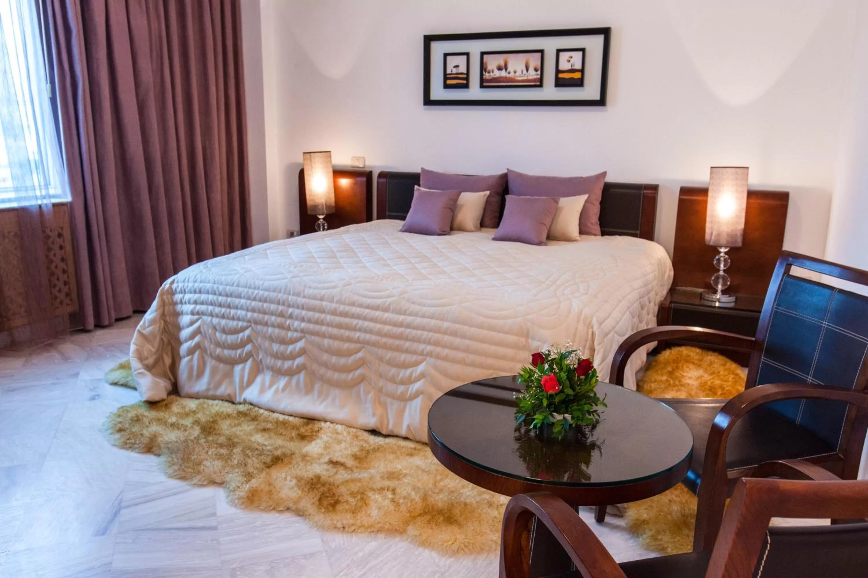 Ambasadeur Suite in The Penthouse Suites Hotel