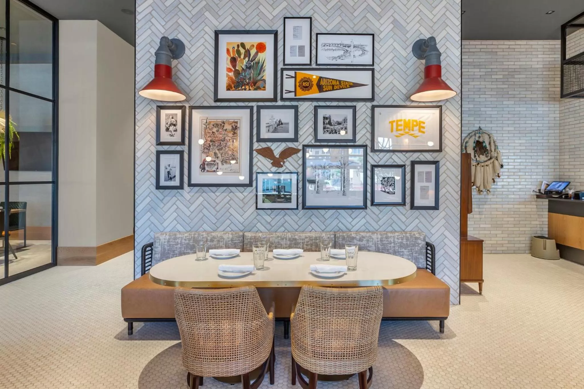 Restaurant/places to eat in Omni Tempe Hotel at ASU