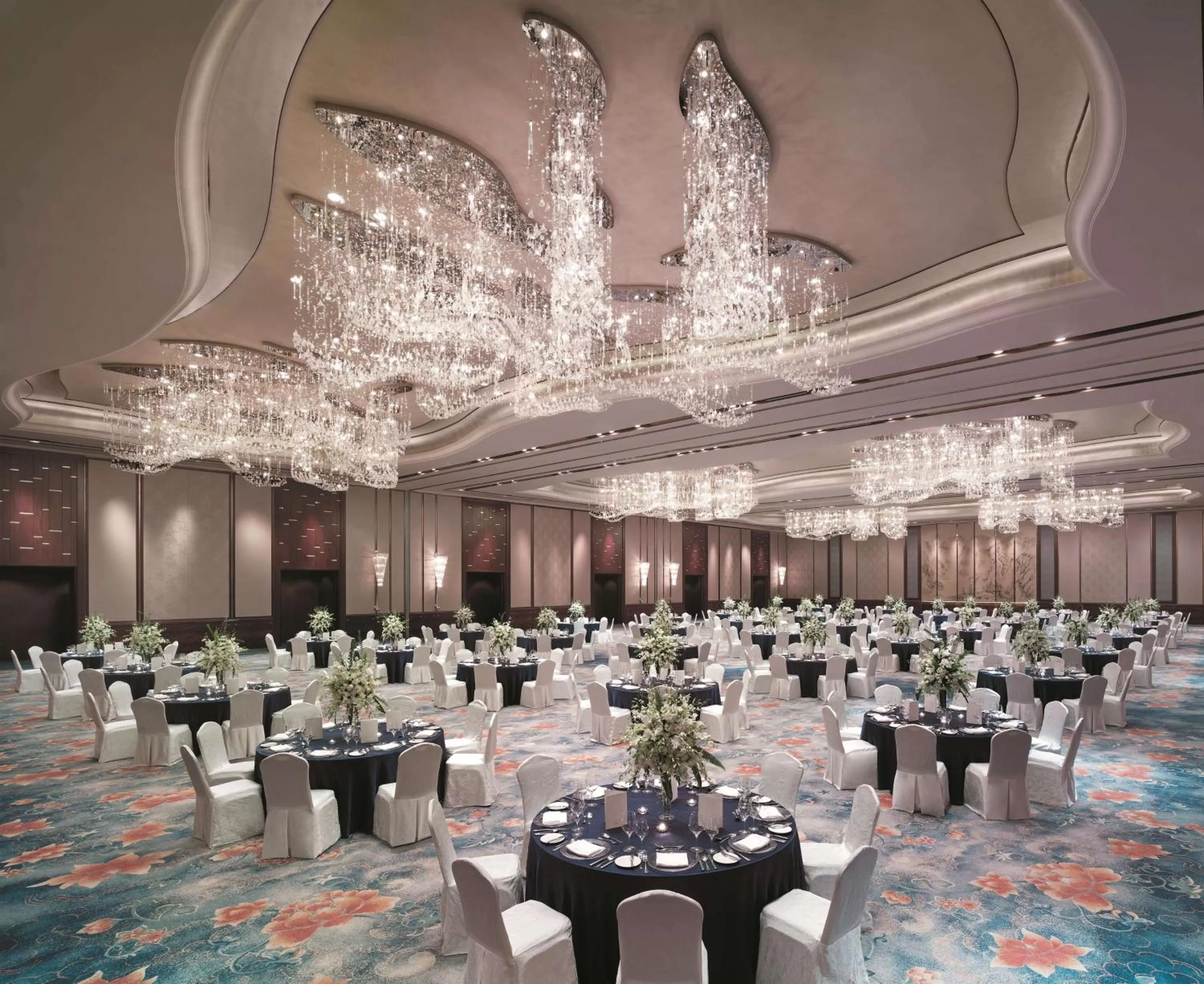 Banquet/Function facilities in Shangri-La Qingdao - May Fourth Square