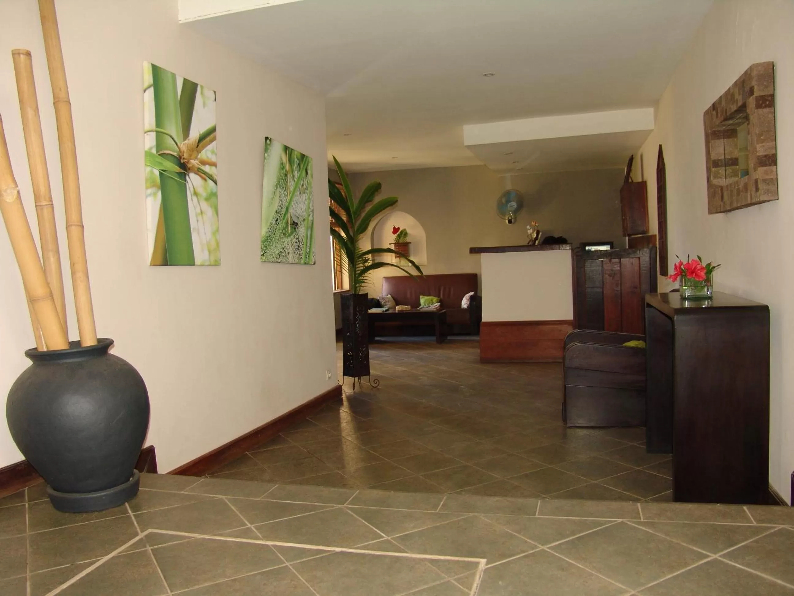 Living room in Hôtel Restaurant Coco Lodge Majunga