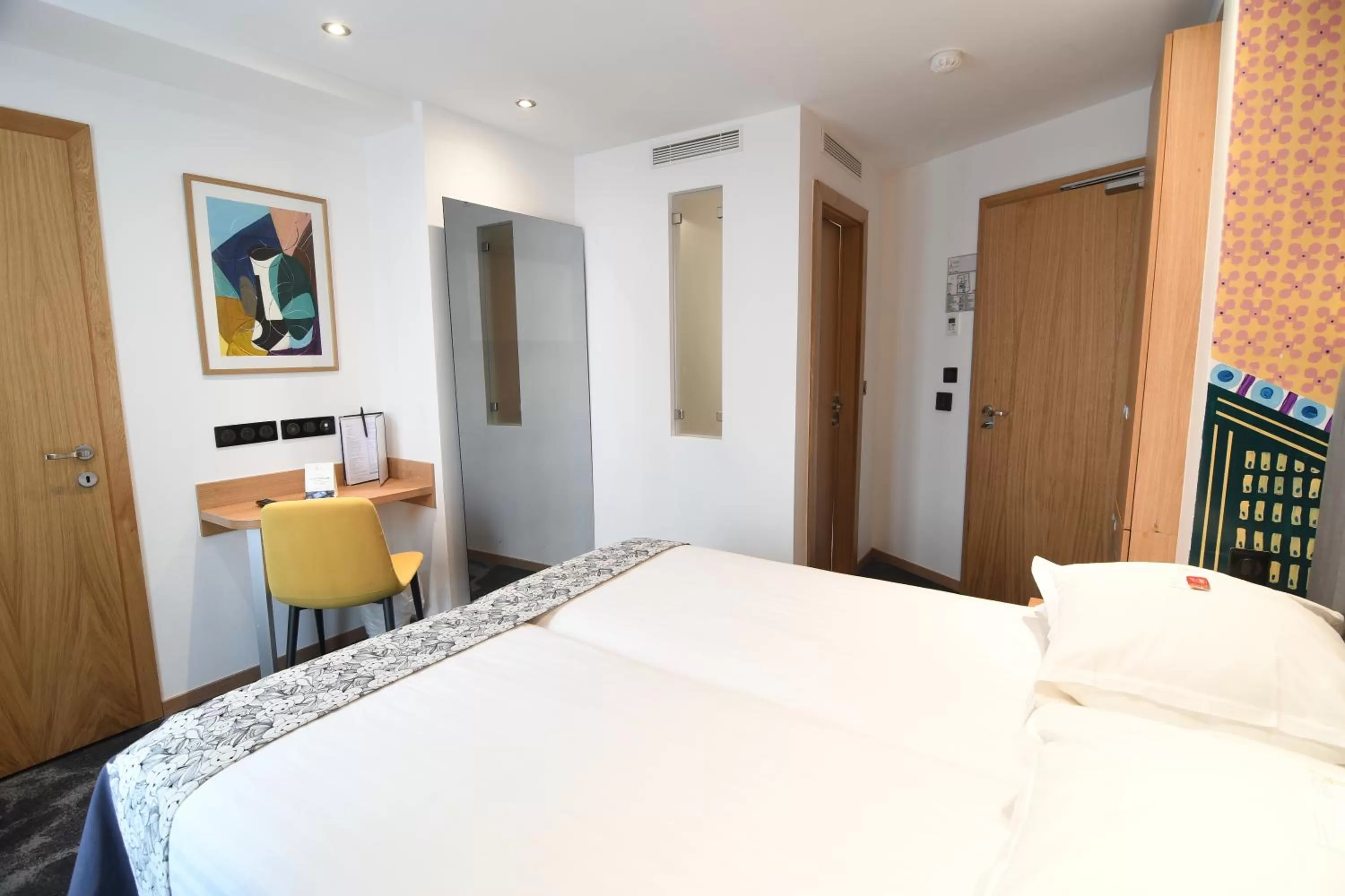 Decorative detail, Bed in Hotel Aida Opera