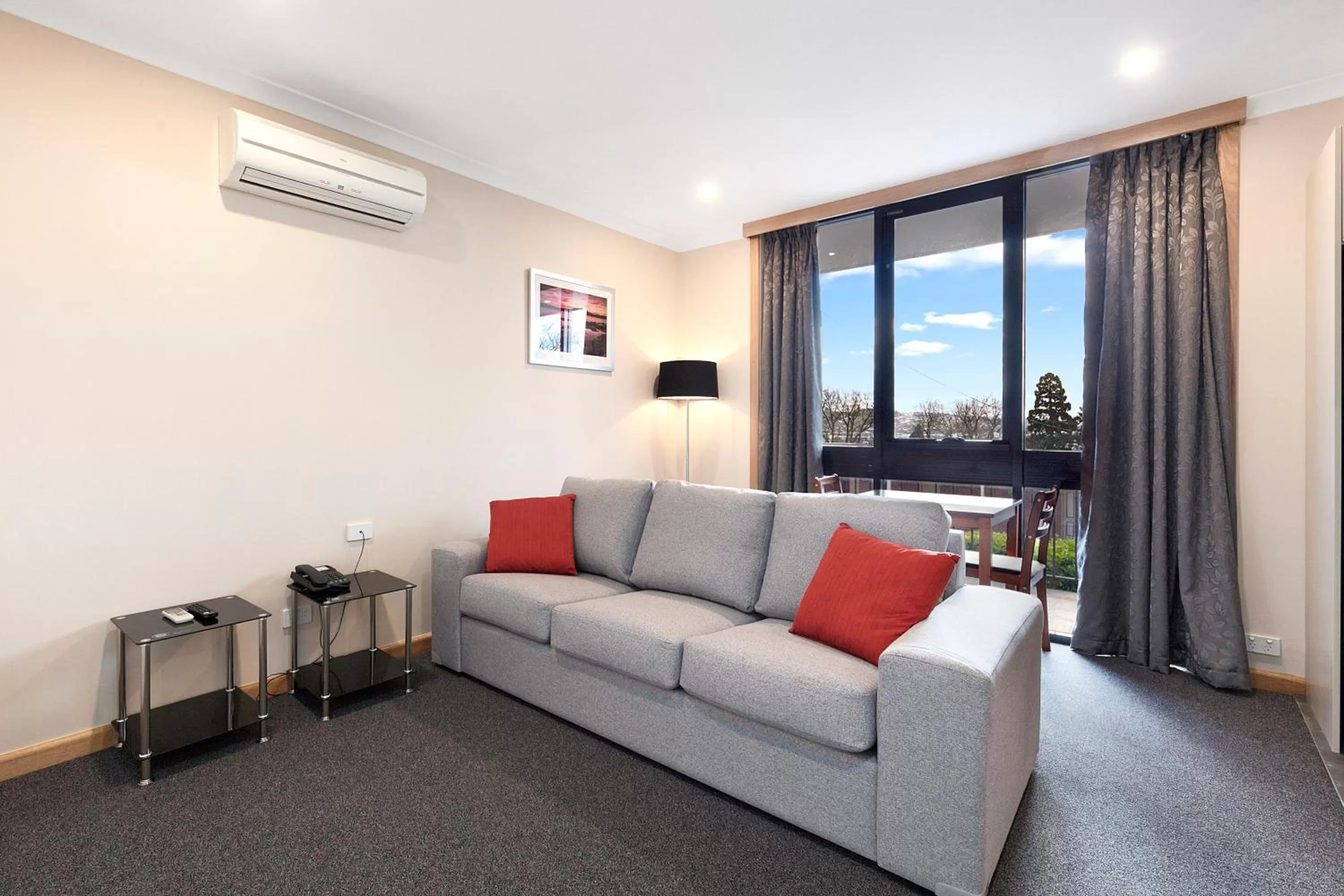 Commodore Regent Launceston