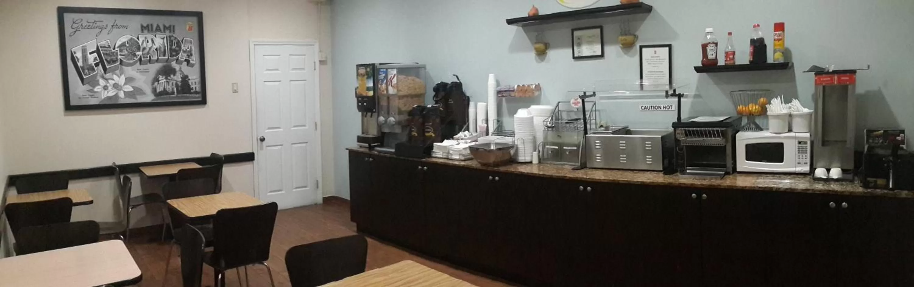 Restaurant/places to eat in Super 8 by Wyndham Florida City/Homestead/Everglades