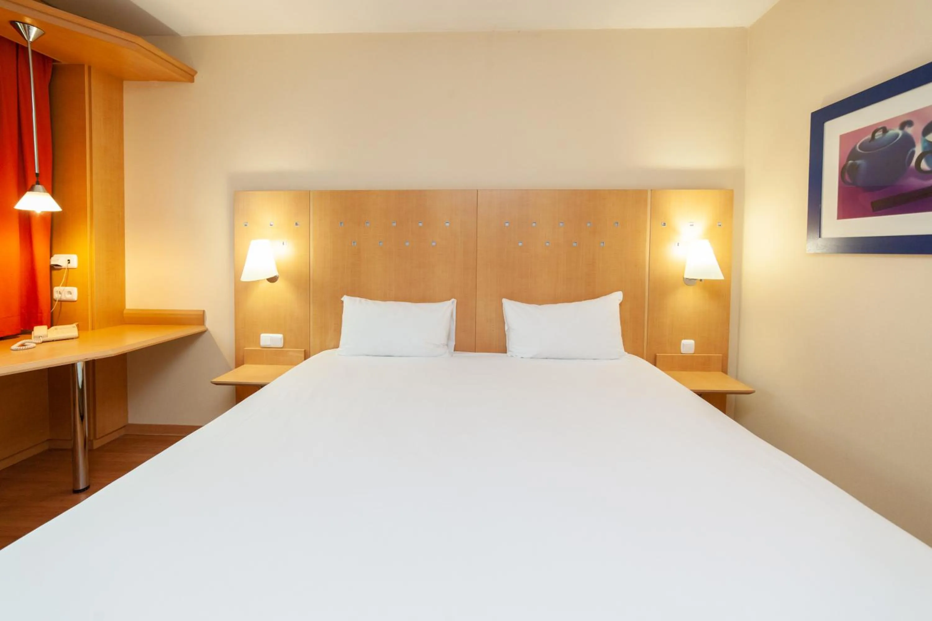 Bed in Ibis Alcala de Henares La Garena