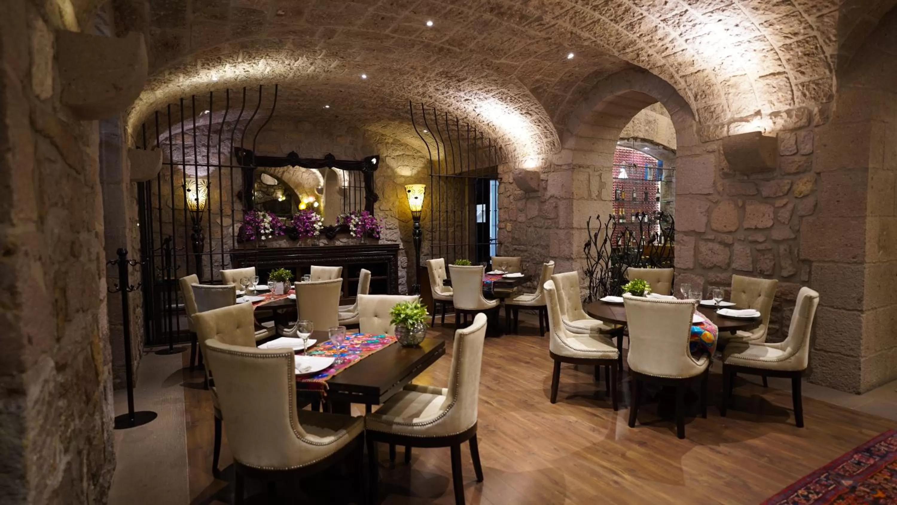 Restaurant/places to eat in Hotel De La Soledad