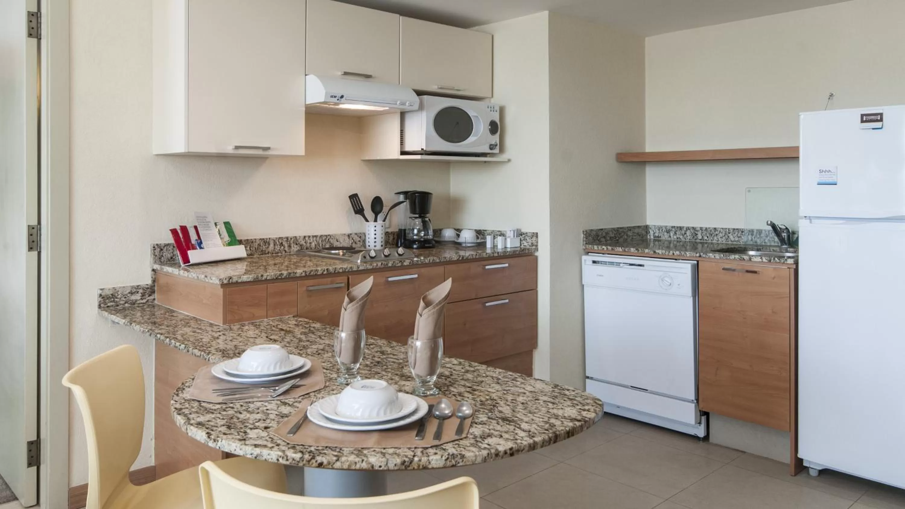 Photo of the whole room in Staybridge Suites Guadalajara Expo by IHG