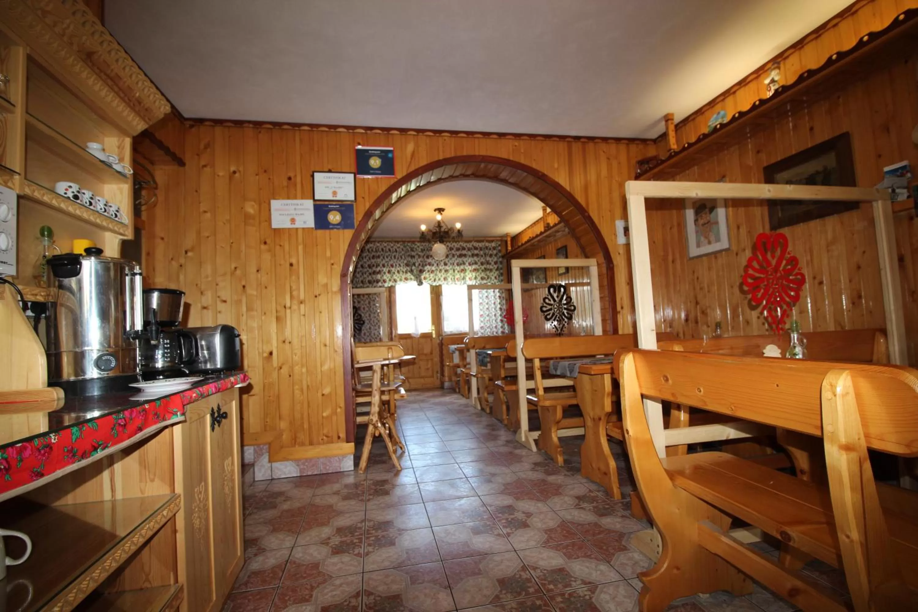 Restaurant/Places to Eat in DW U Wajdy