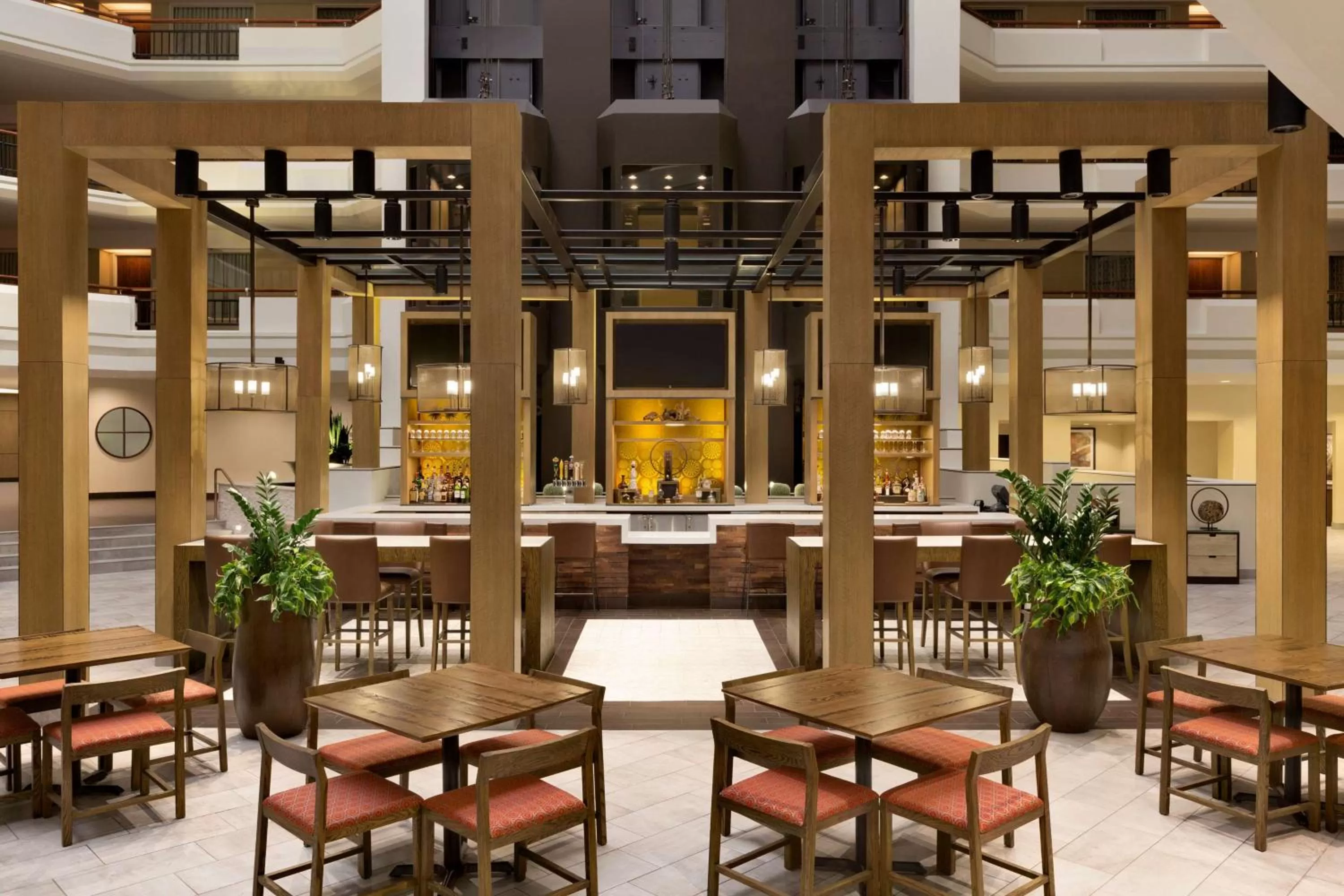 Lounge or bar in Embassy Suites by Hilton Austin Downtown South Congress
