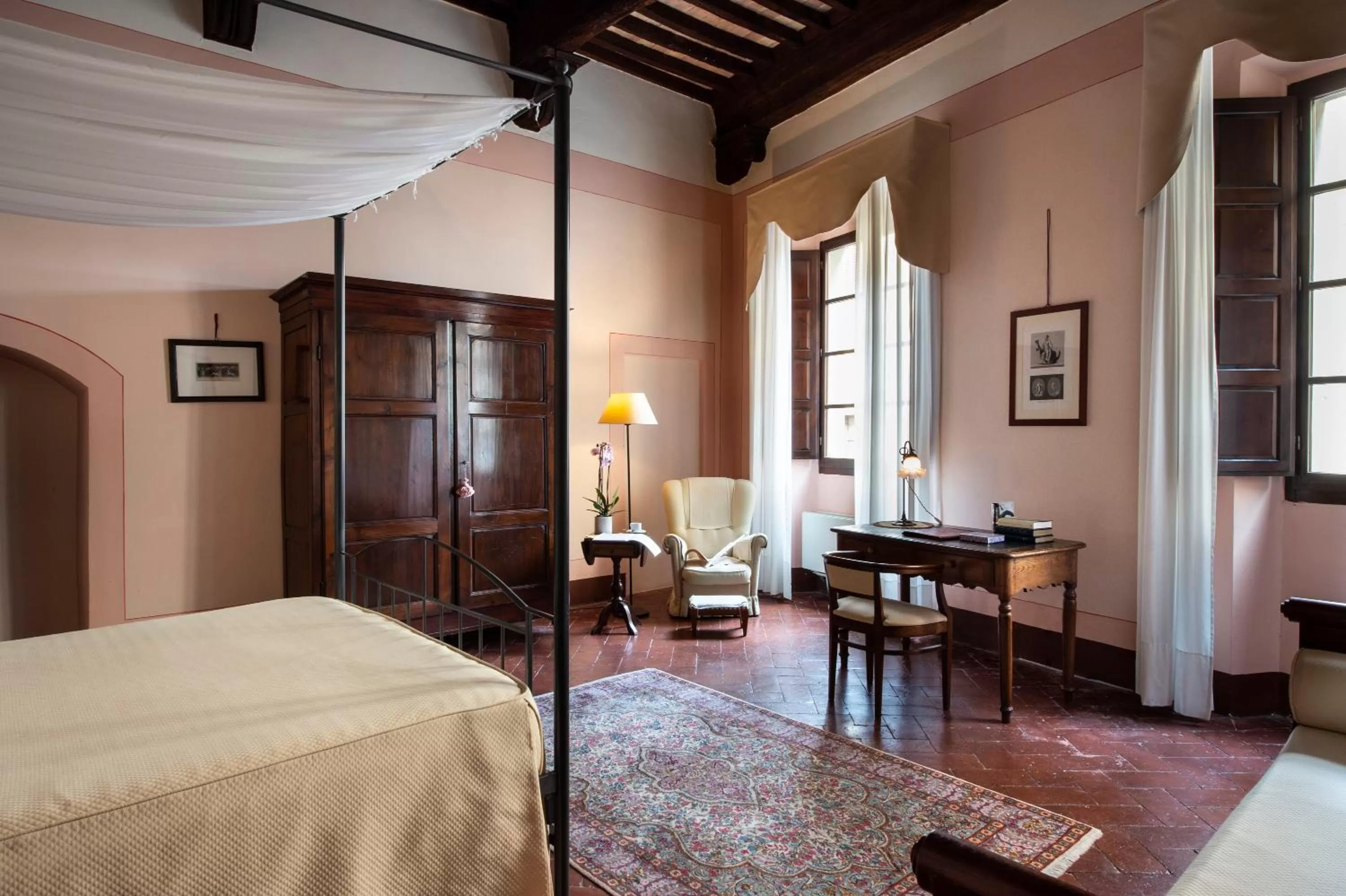 Bed in Hotel L'Antico Pozzo