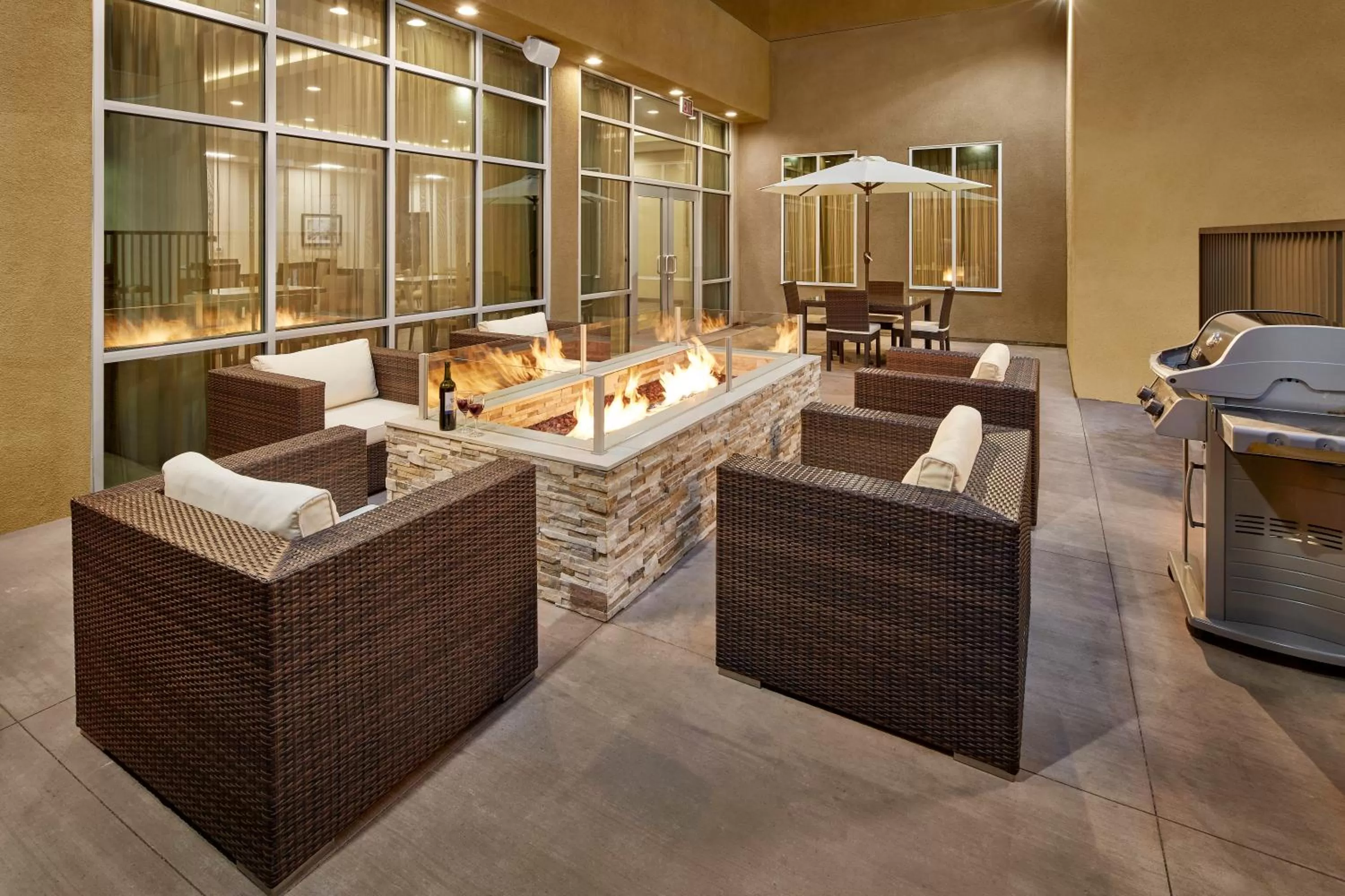 Lobby or reception in Staybridge Suites Anaheim At The Park by IHG