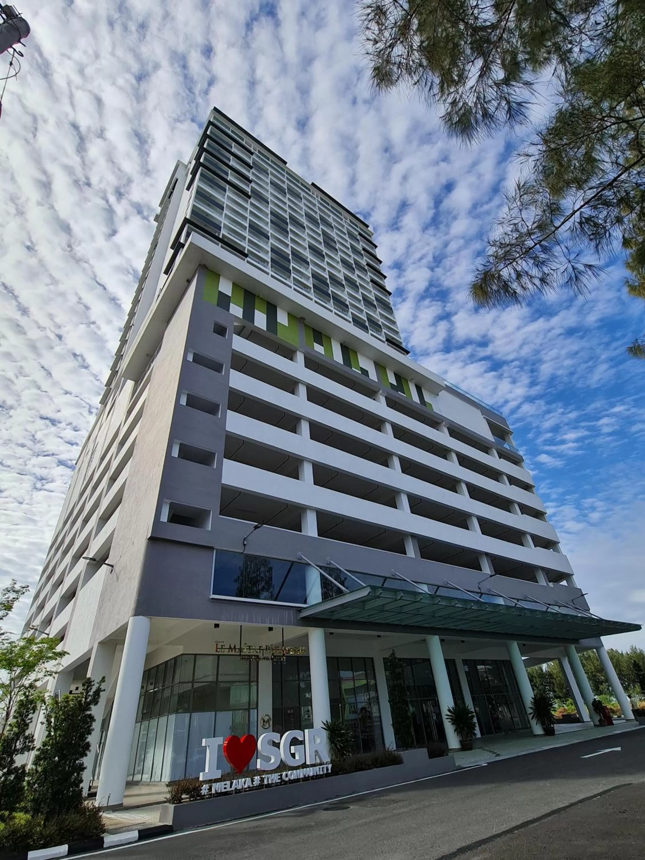 Property building in Swan Garden Resort Hotel