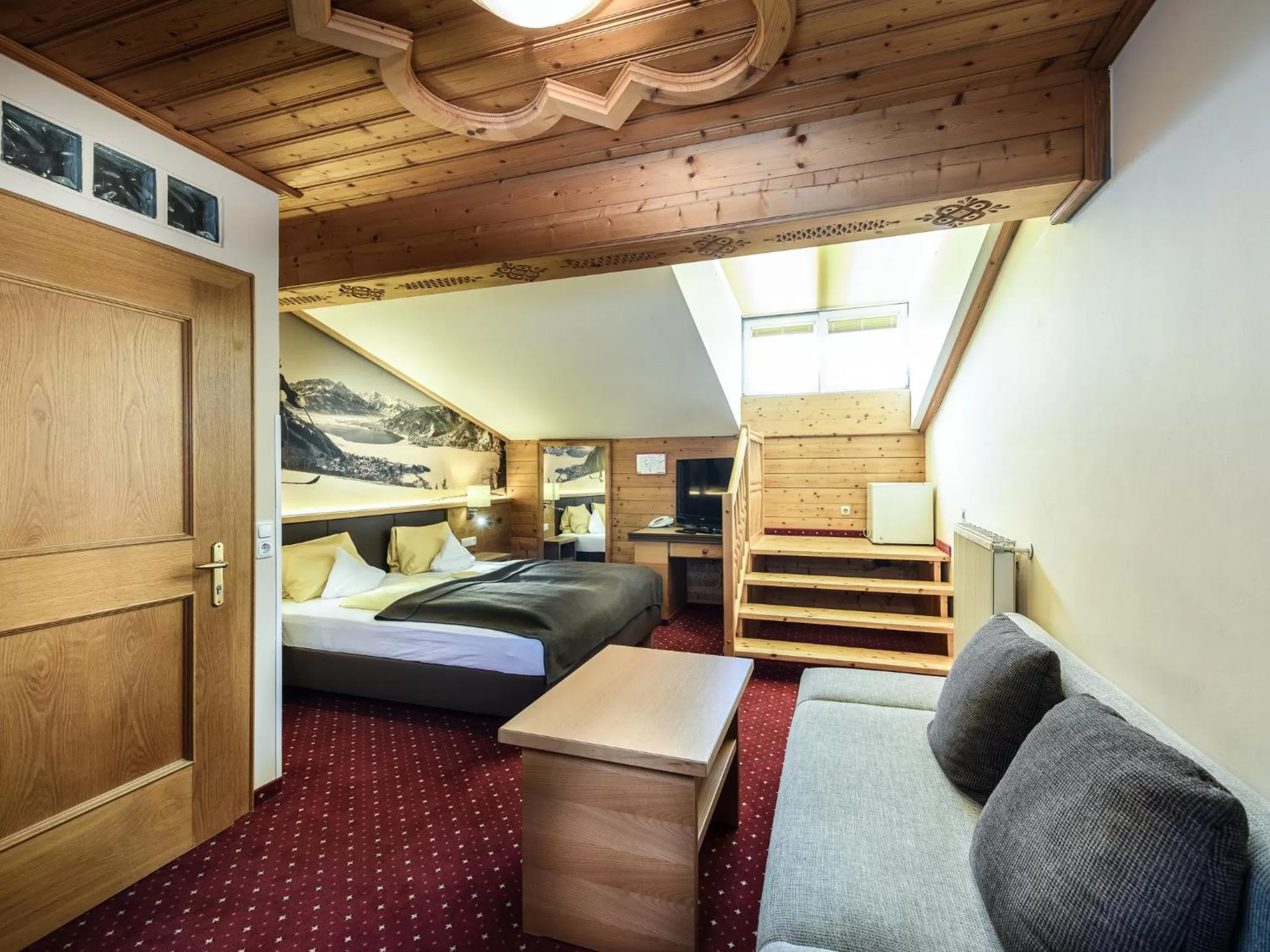 Photo of the whole room, Bed in Hotel Victoria