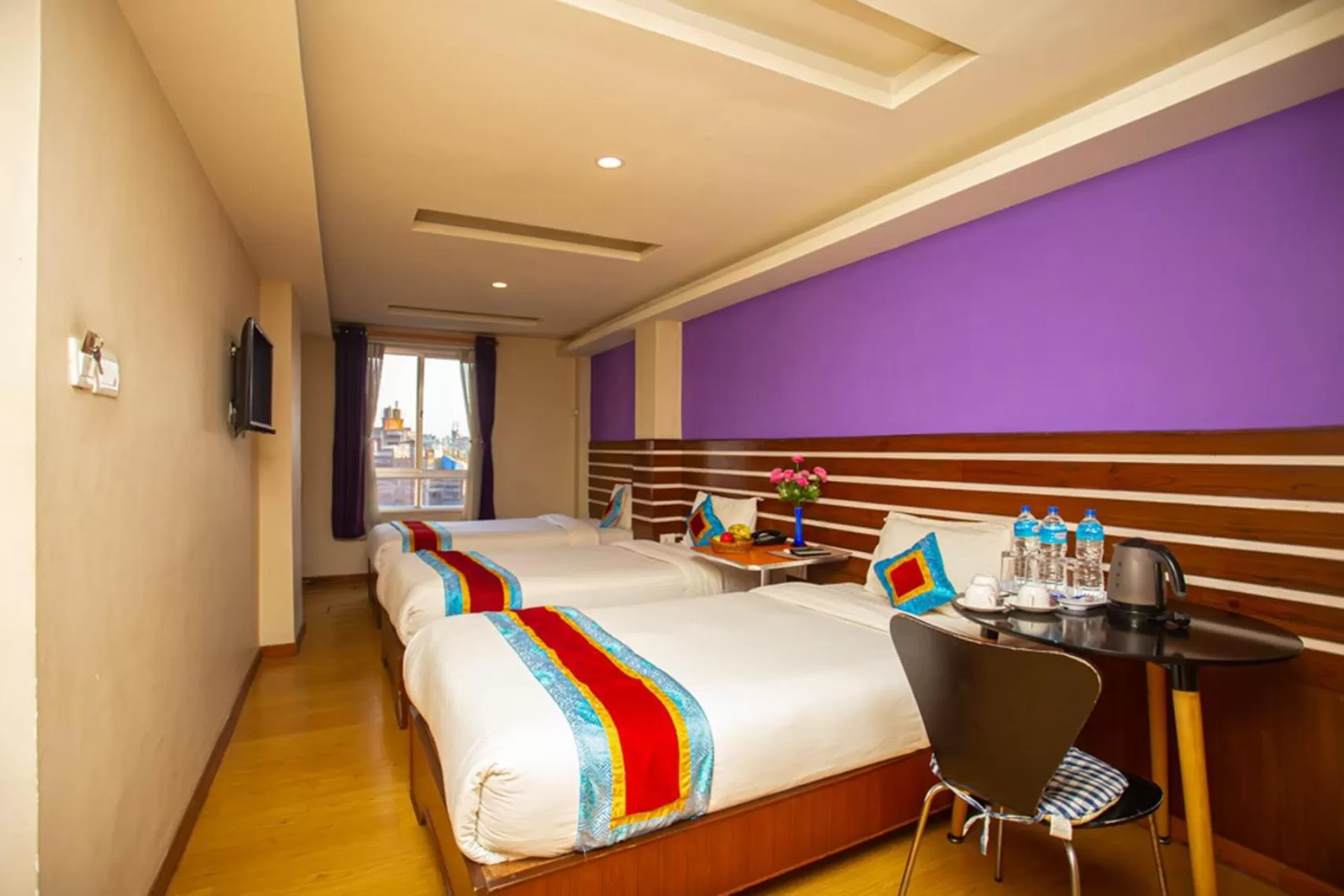 Photo of the whole room, Bed in Truly Asia Boutique Hotel