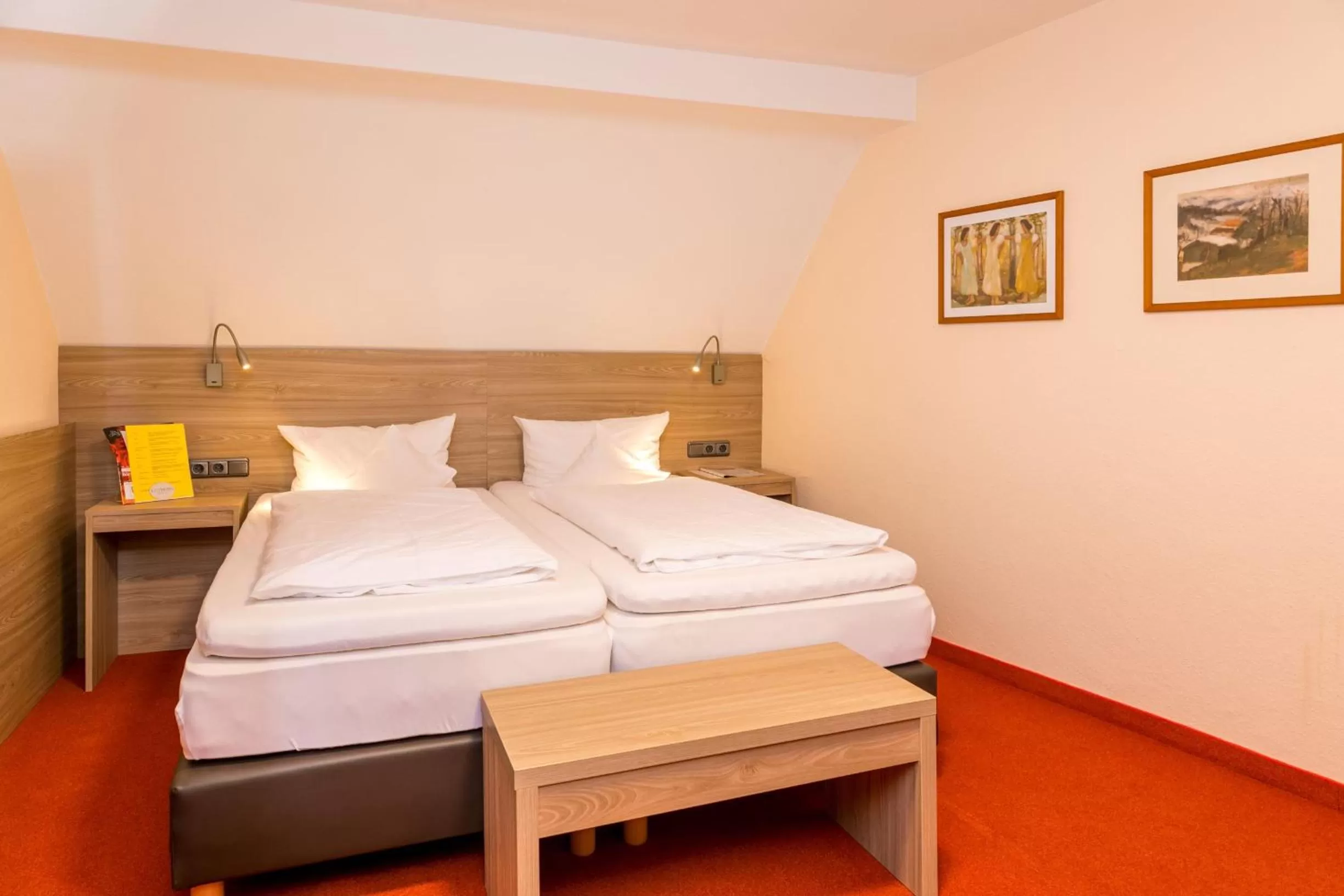 Photo of the whole room, Bed in CityHotel Kempten