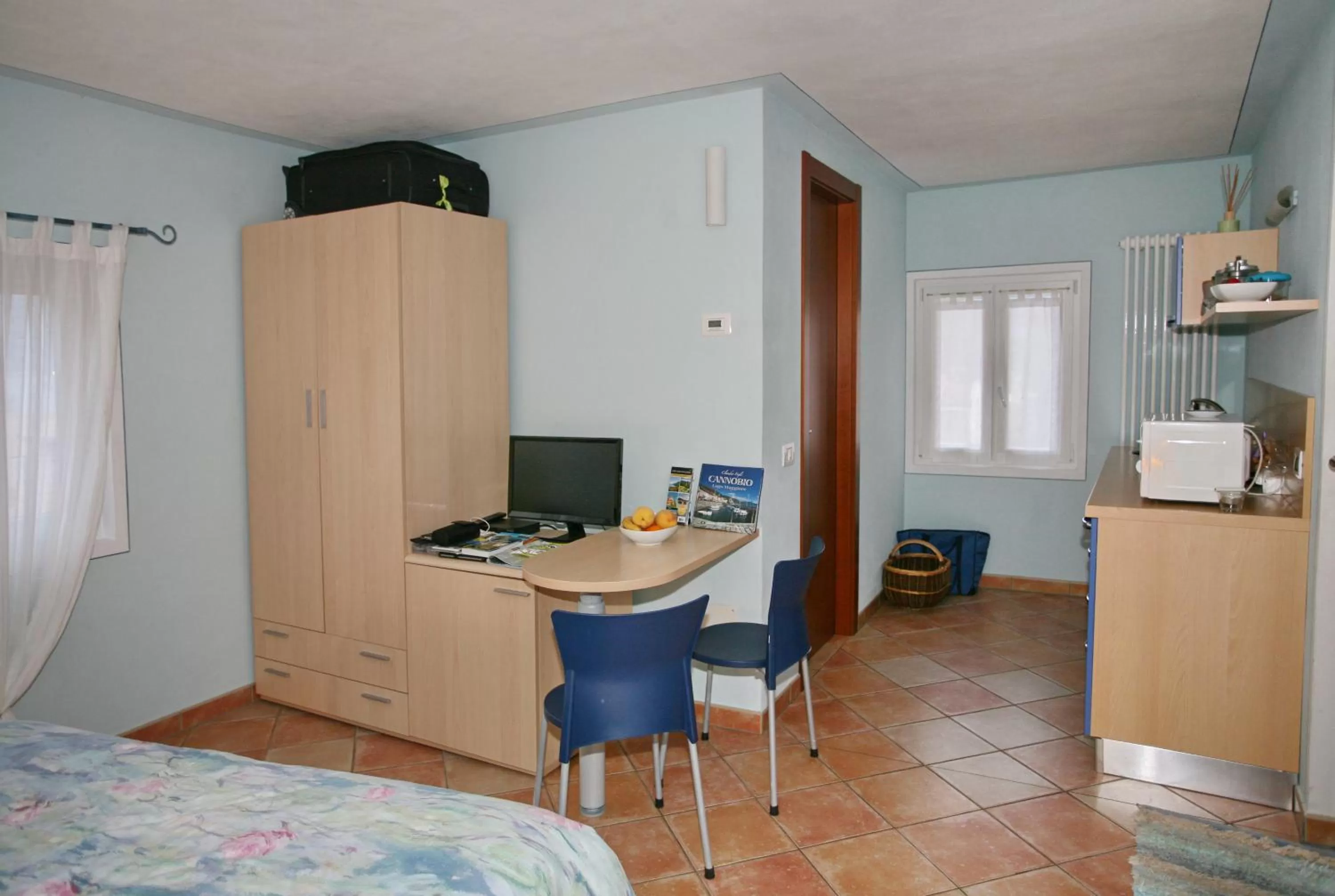 TV/Entertainment Center in B&B 21