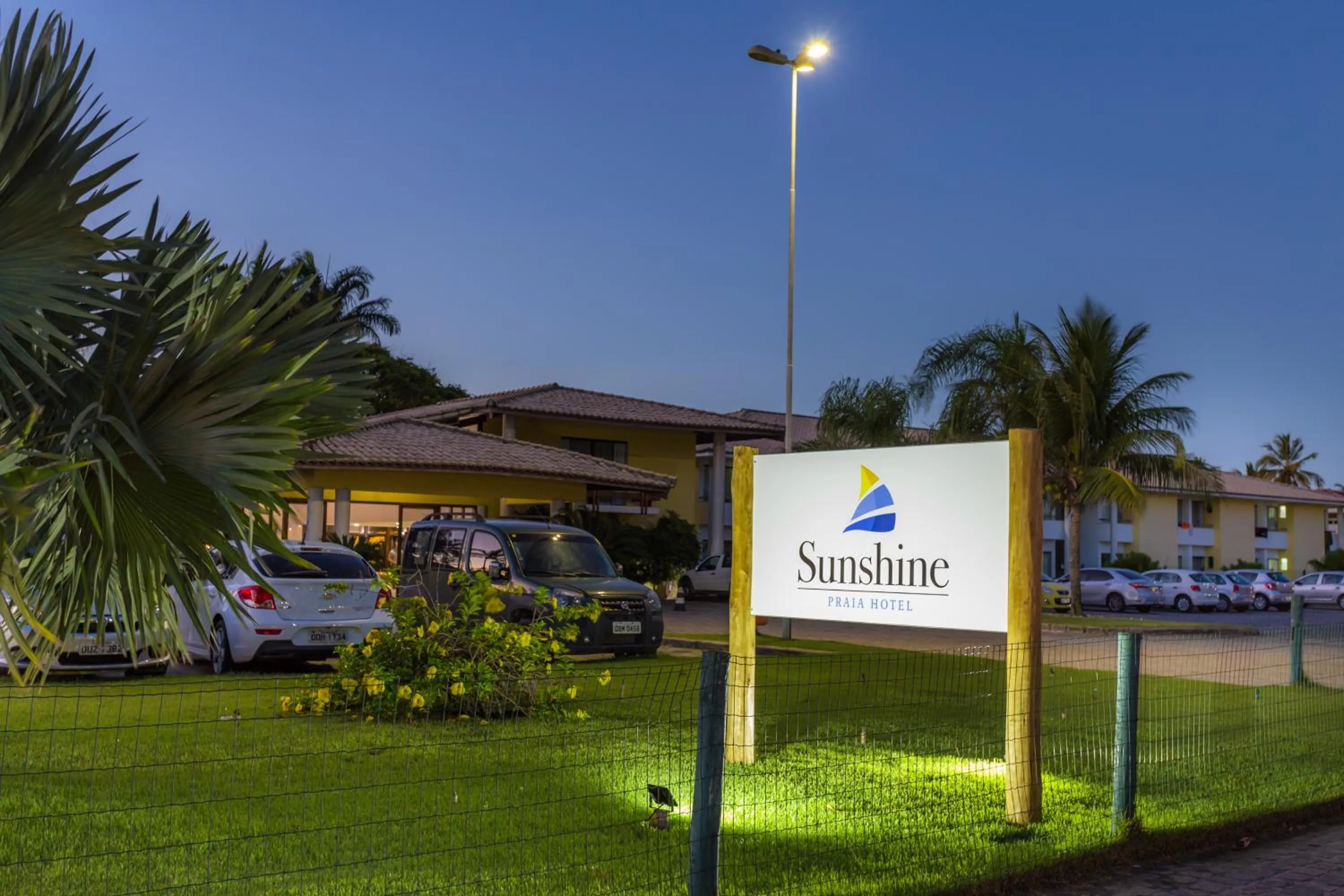 Facade/entrance in Sunshine Praia Hotel